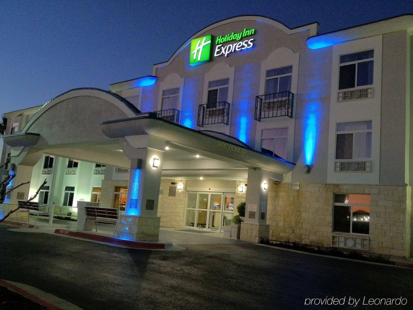 Holiday Inn Express Hotel & Suites Bastrop by IHG