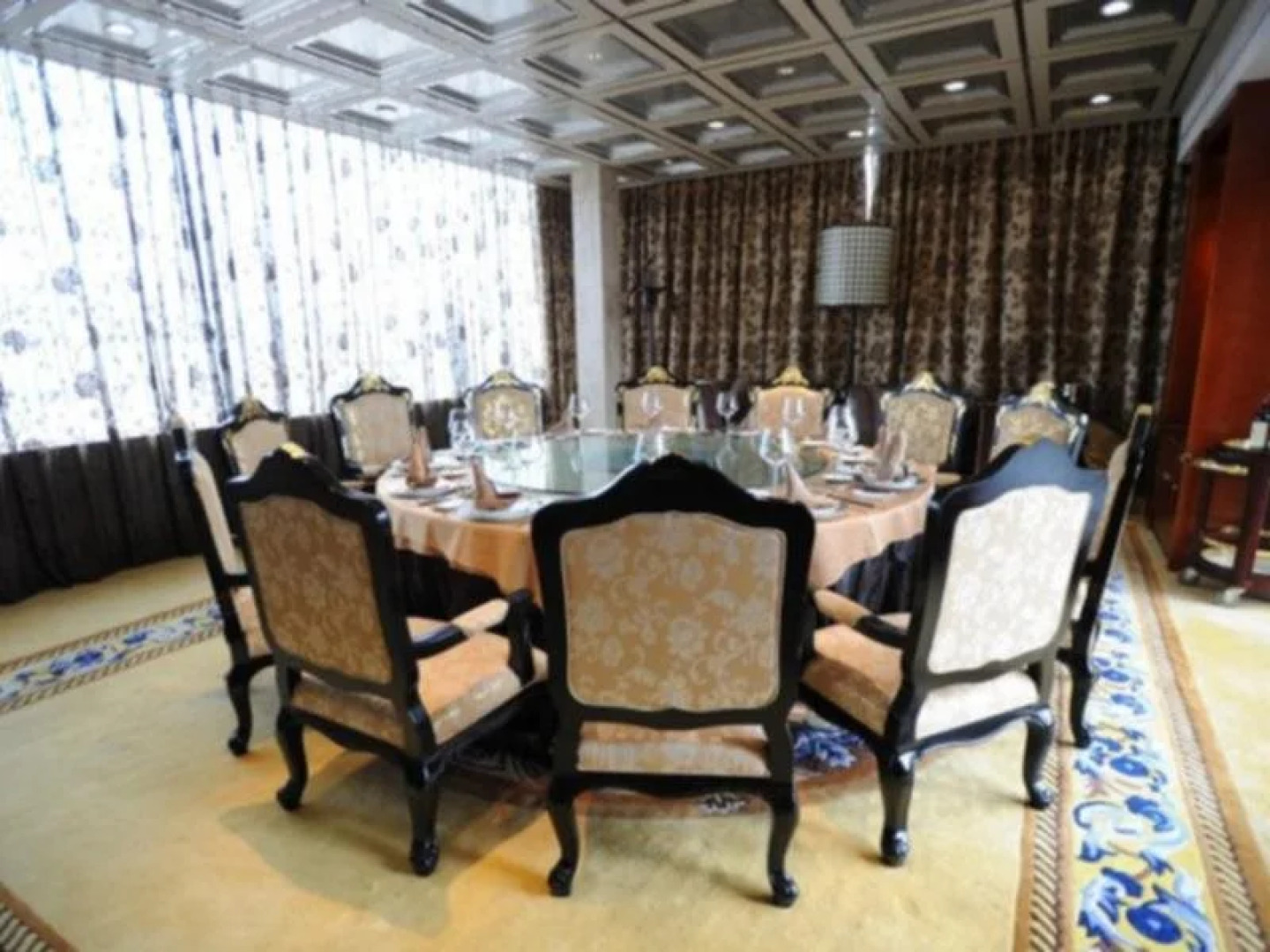 S. Signaturefloor