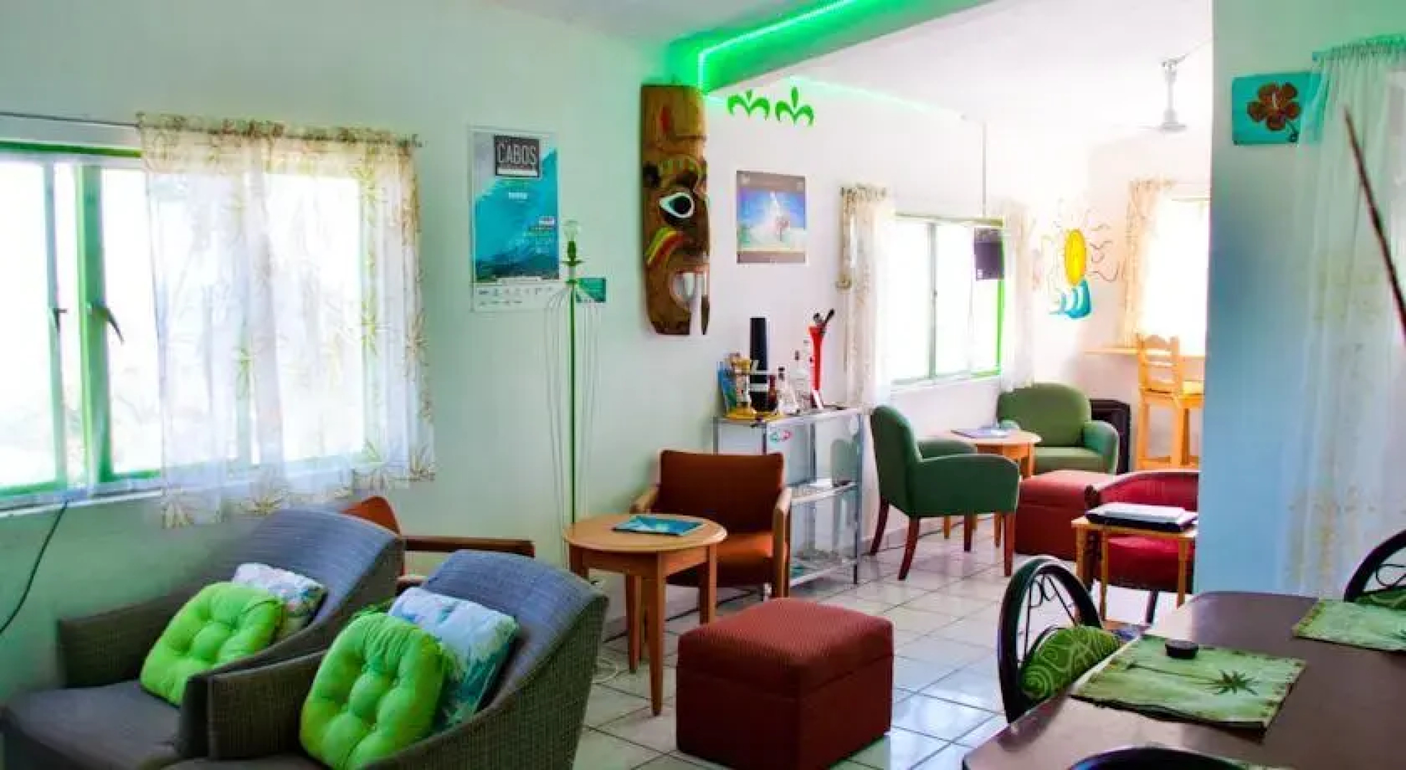 Surf Hostel Cabo "The Riptide"