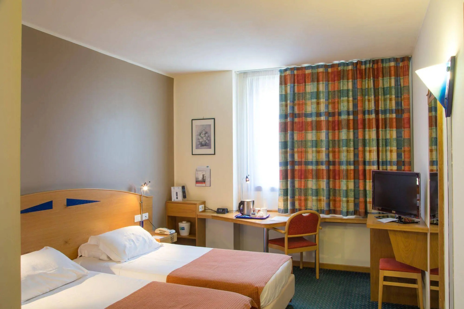 City Hotel & Suites Foligno