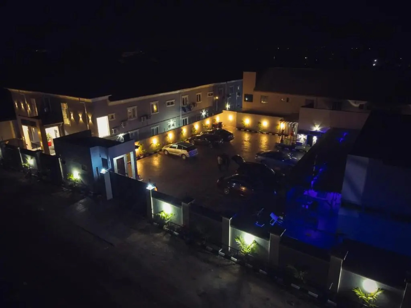 Beniks Courtyard Hotel