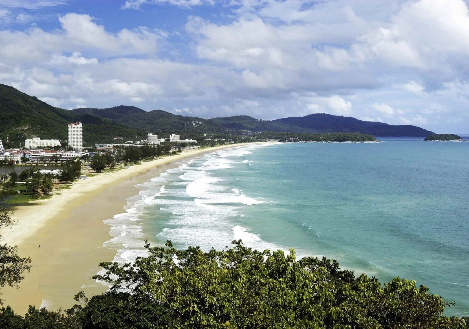 Отель ibis Styles Phuket City Hotel