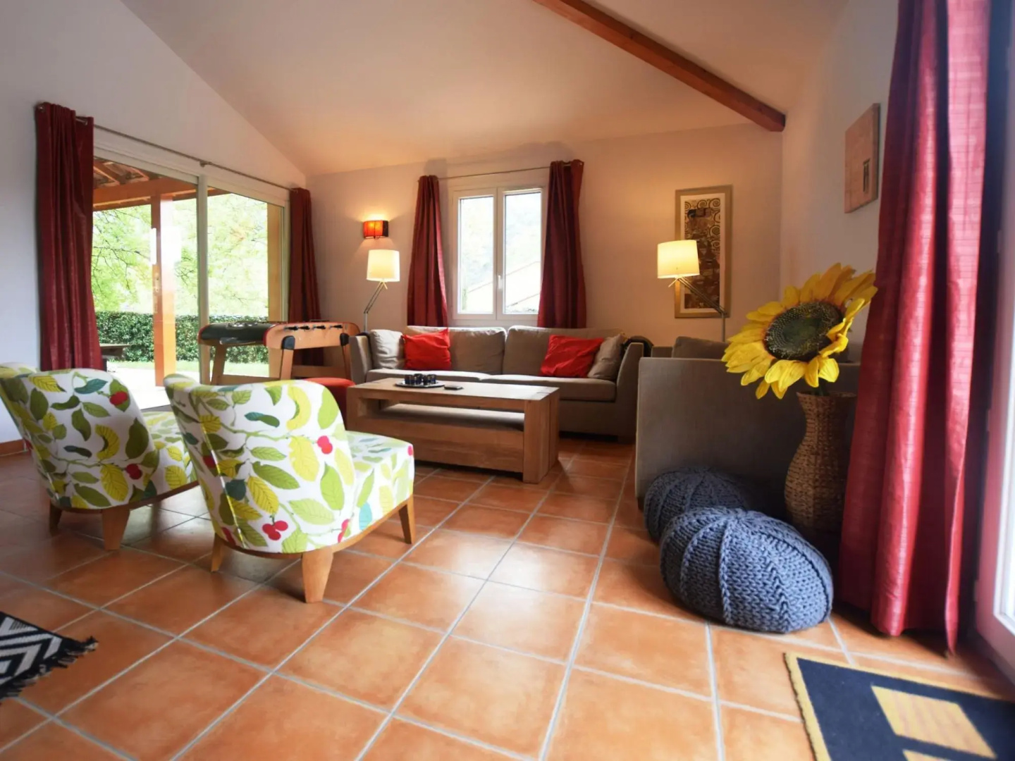 Elegant Villa in Les Mazes with Swimming Pool