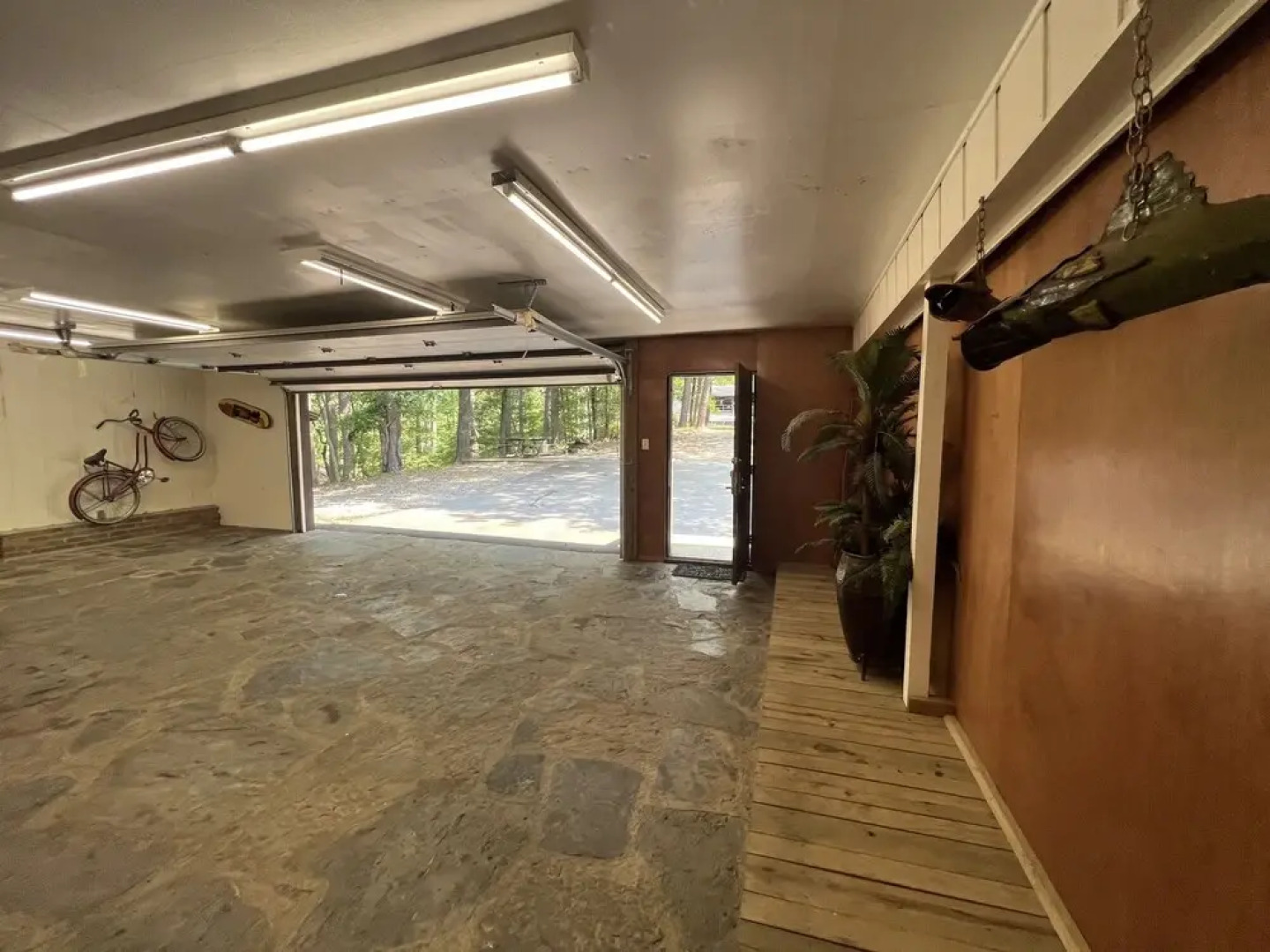 Mountain Harbor's four bedroom house by RedAwning