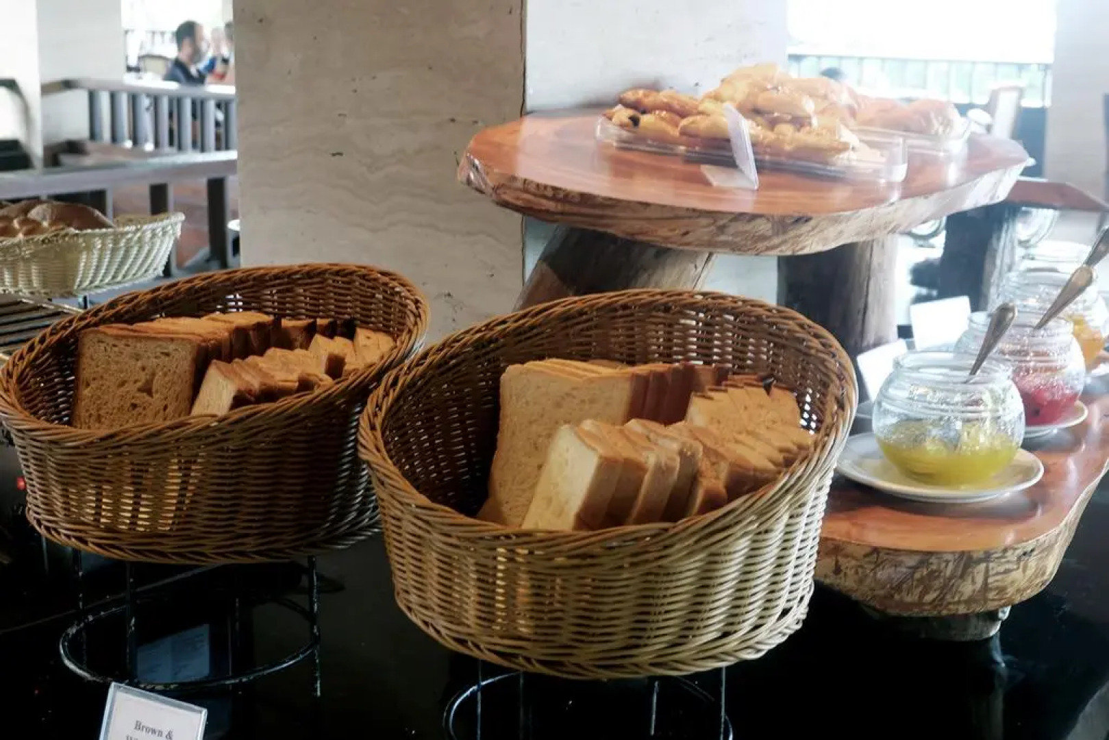 Grand Balisani Suites Hotel