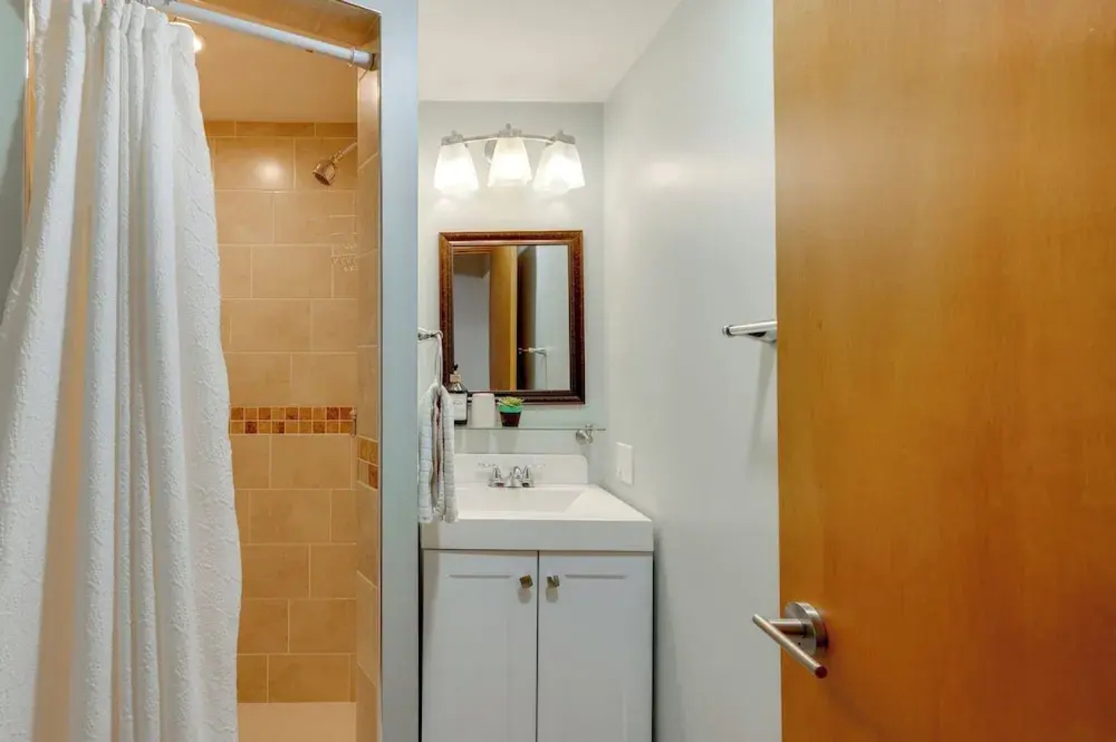 Ski, Hike & Game: White Mountains Family Retreat