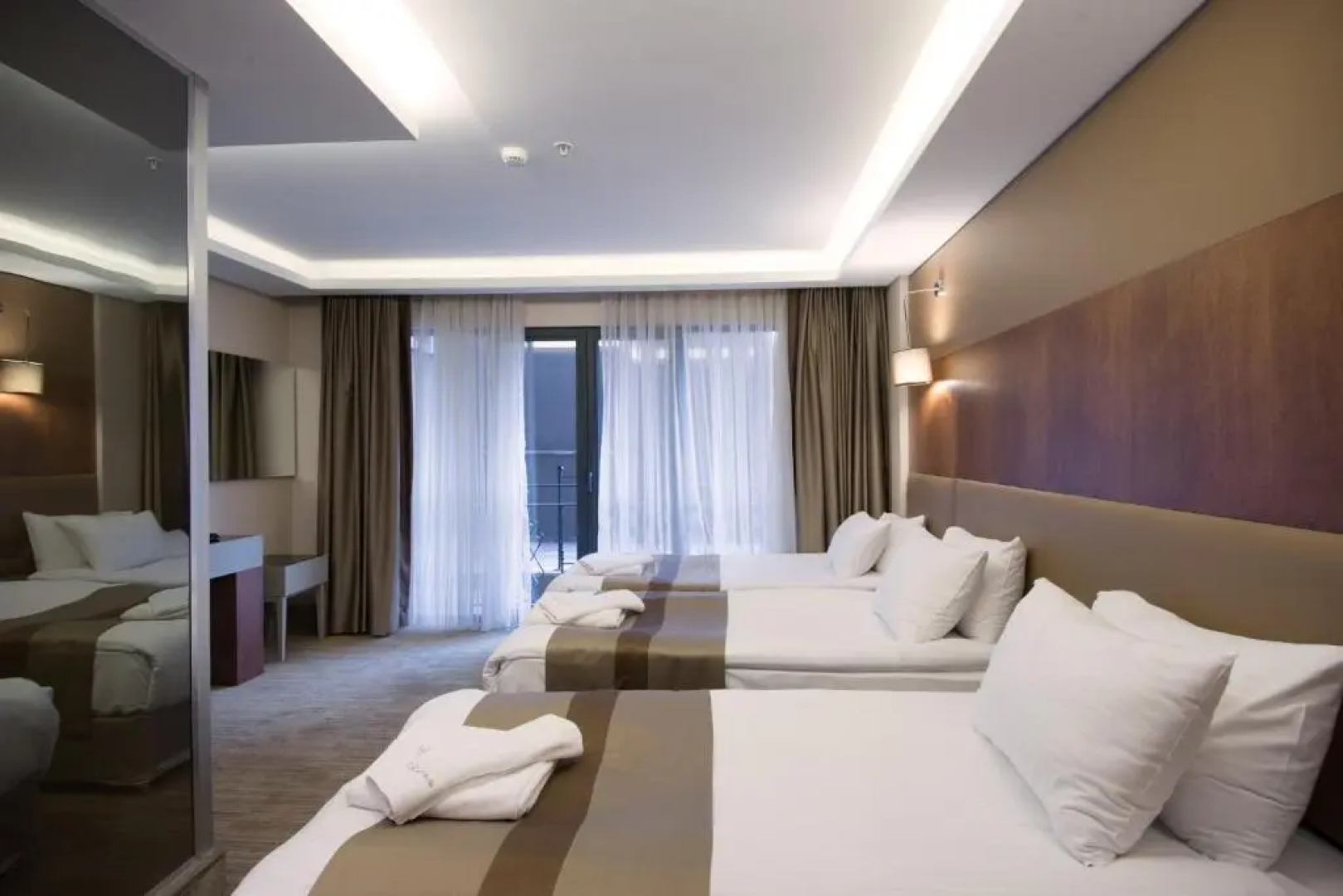 GK Regency Suites