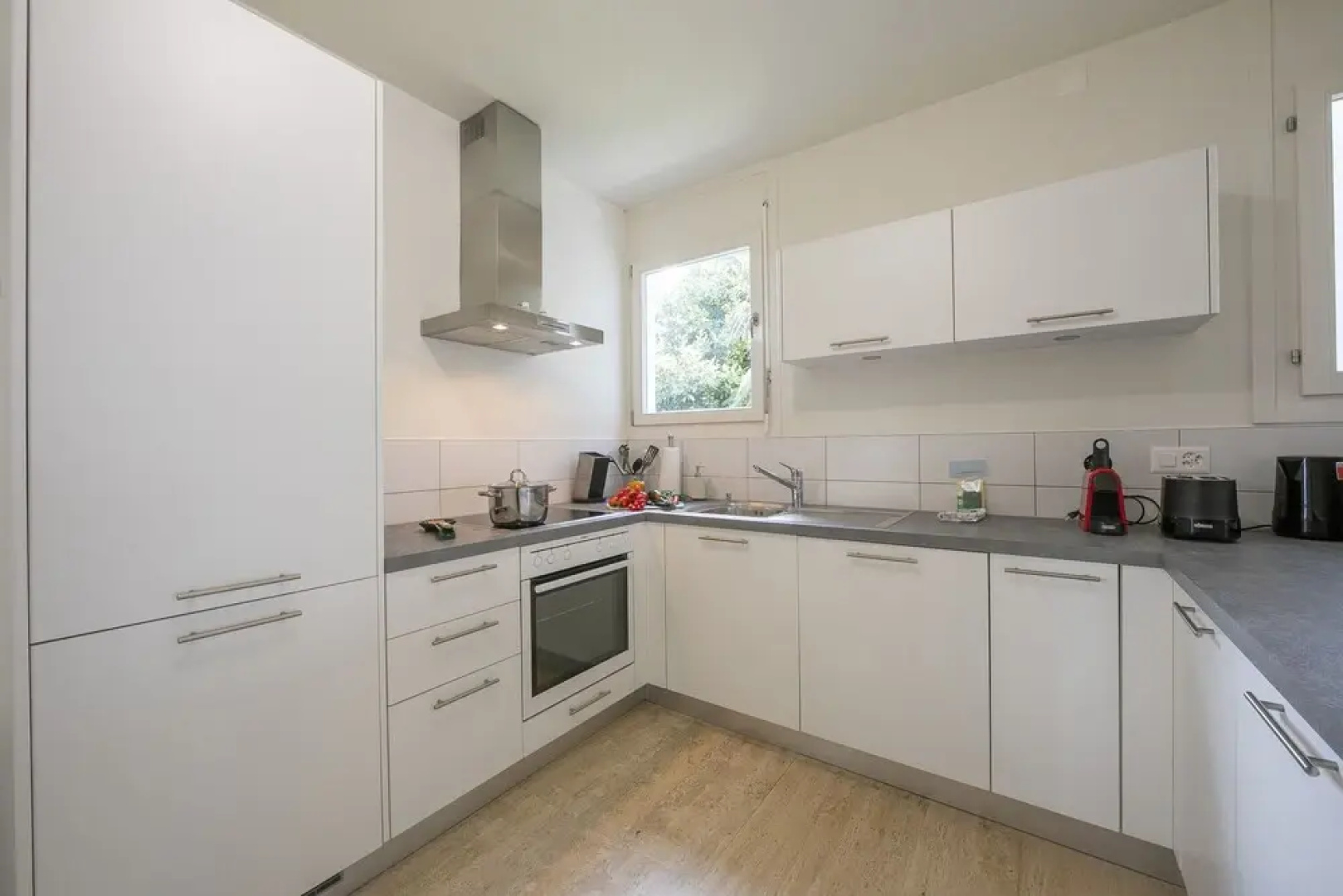 City Lake Apartment
