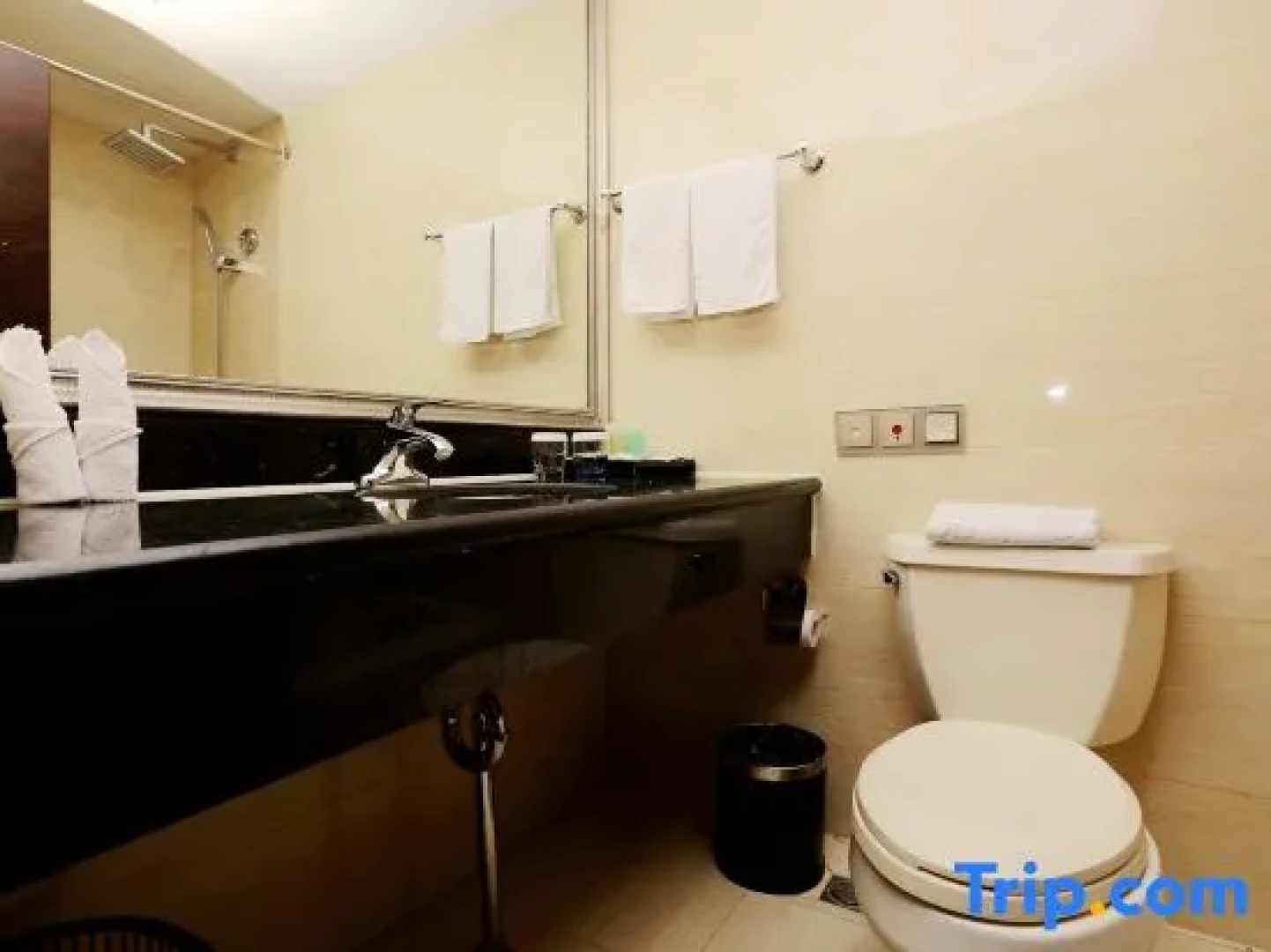 Nanjing Jinyuanbao Hotel