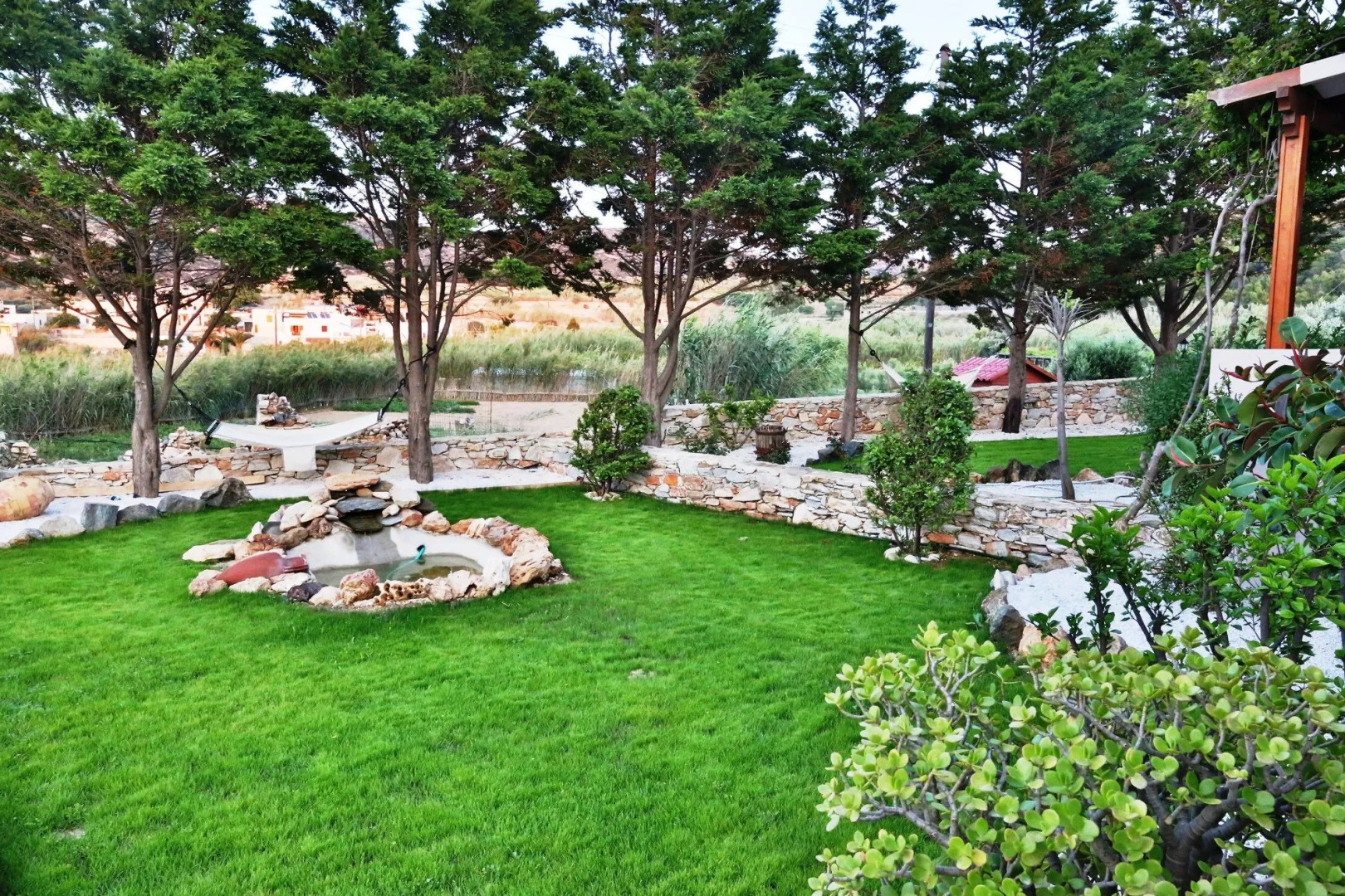 Ventoura Studios & Apartments