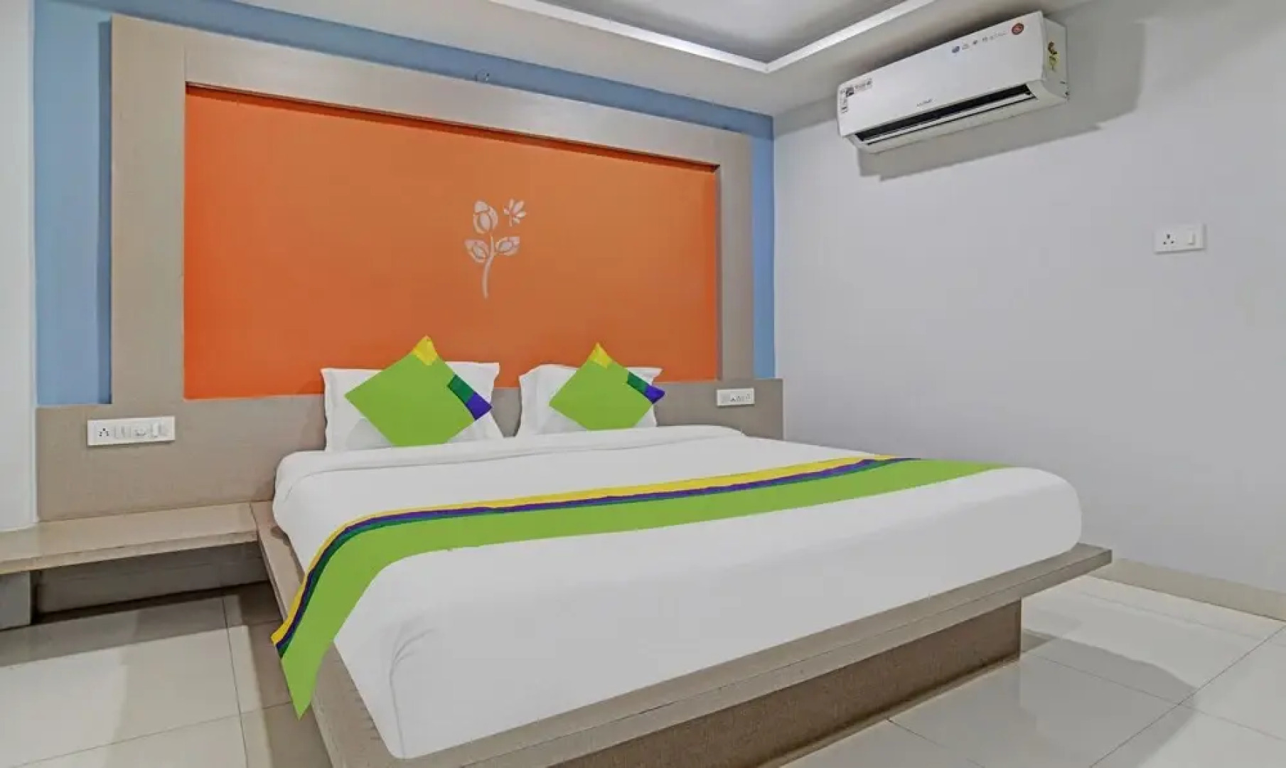 Oyo 9719 Hotel Relax Inn