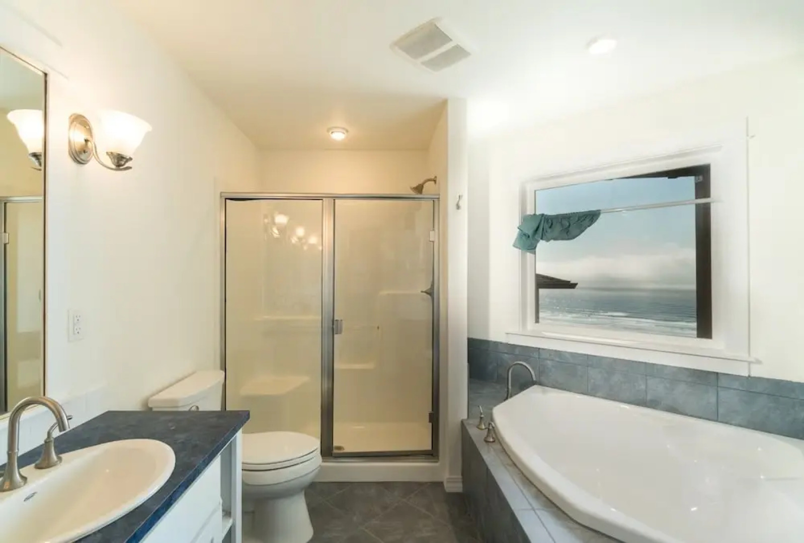 The Lighthouse 3 Br home by RedAwning