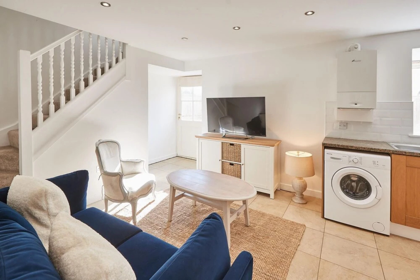 Host Stay Daisy Cottage