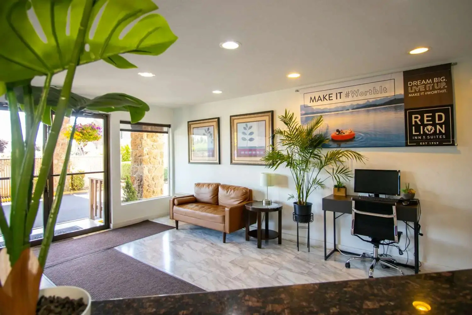 Red Lion Inn & Suites Vancouver