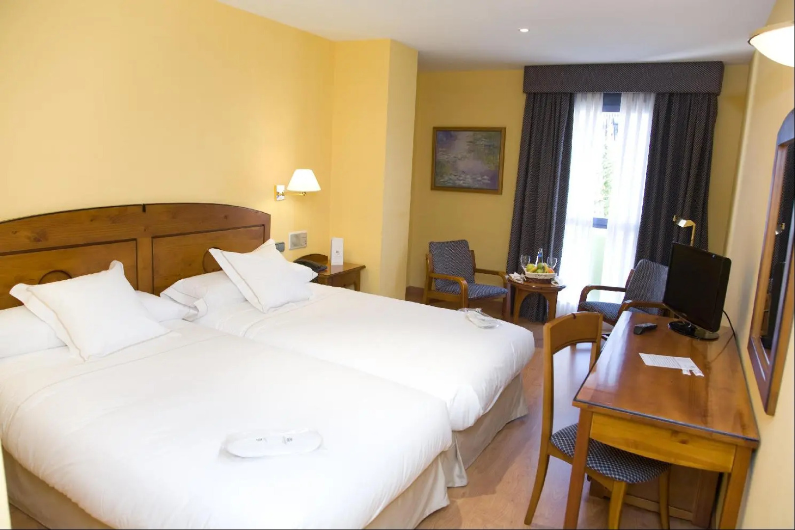 Egido Plaza De Santiago