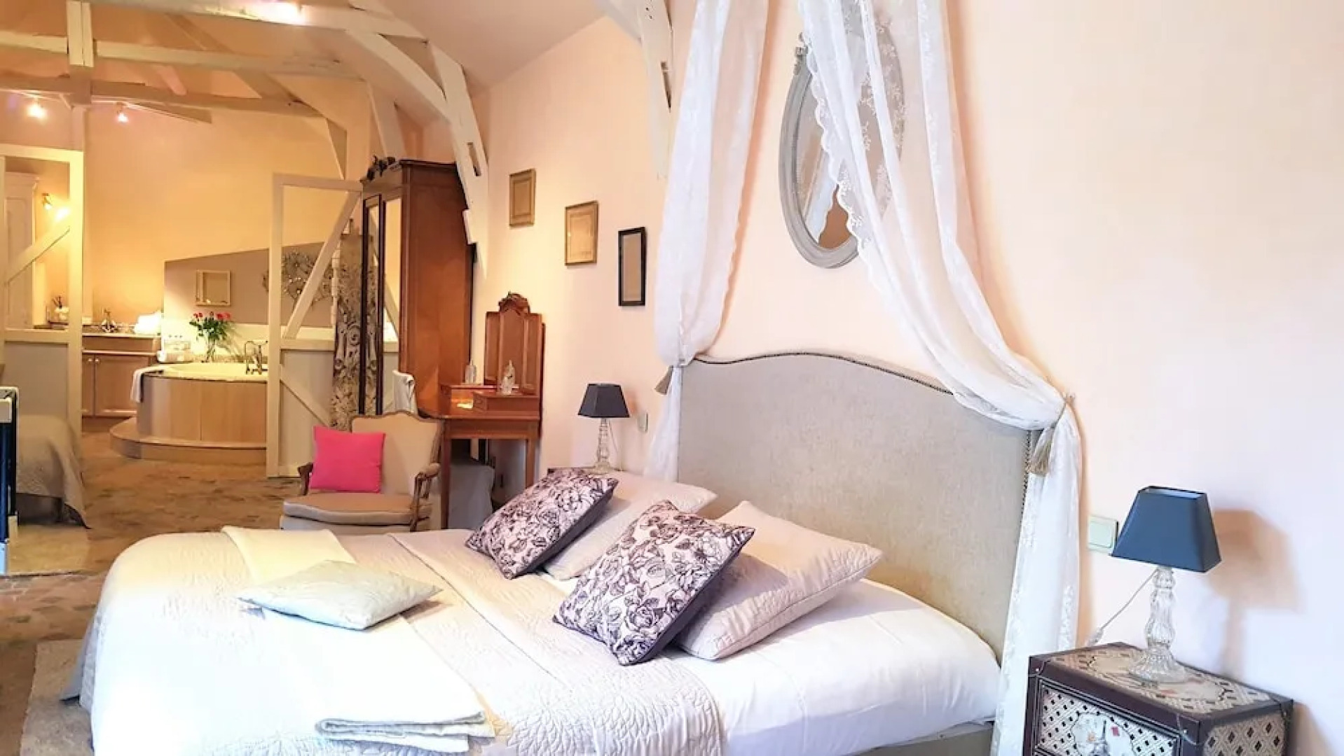 Le CDV - Bar Lounge & Chambres Insolites