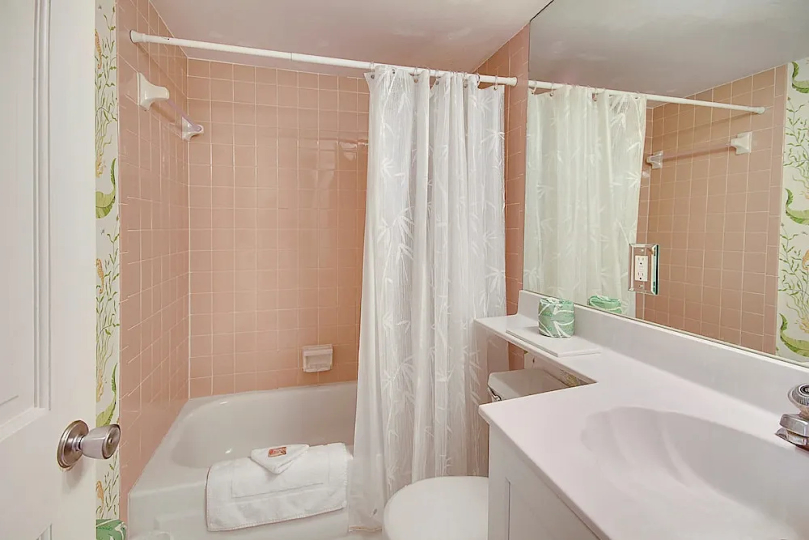 Sunset Villas 1 Beachfront/awesome Views/pool/bbq