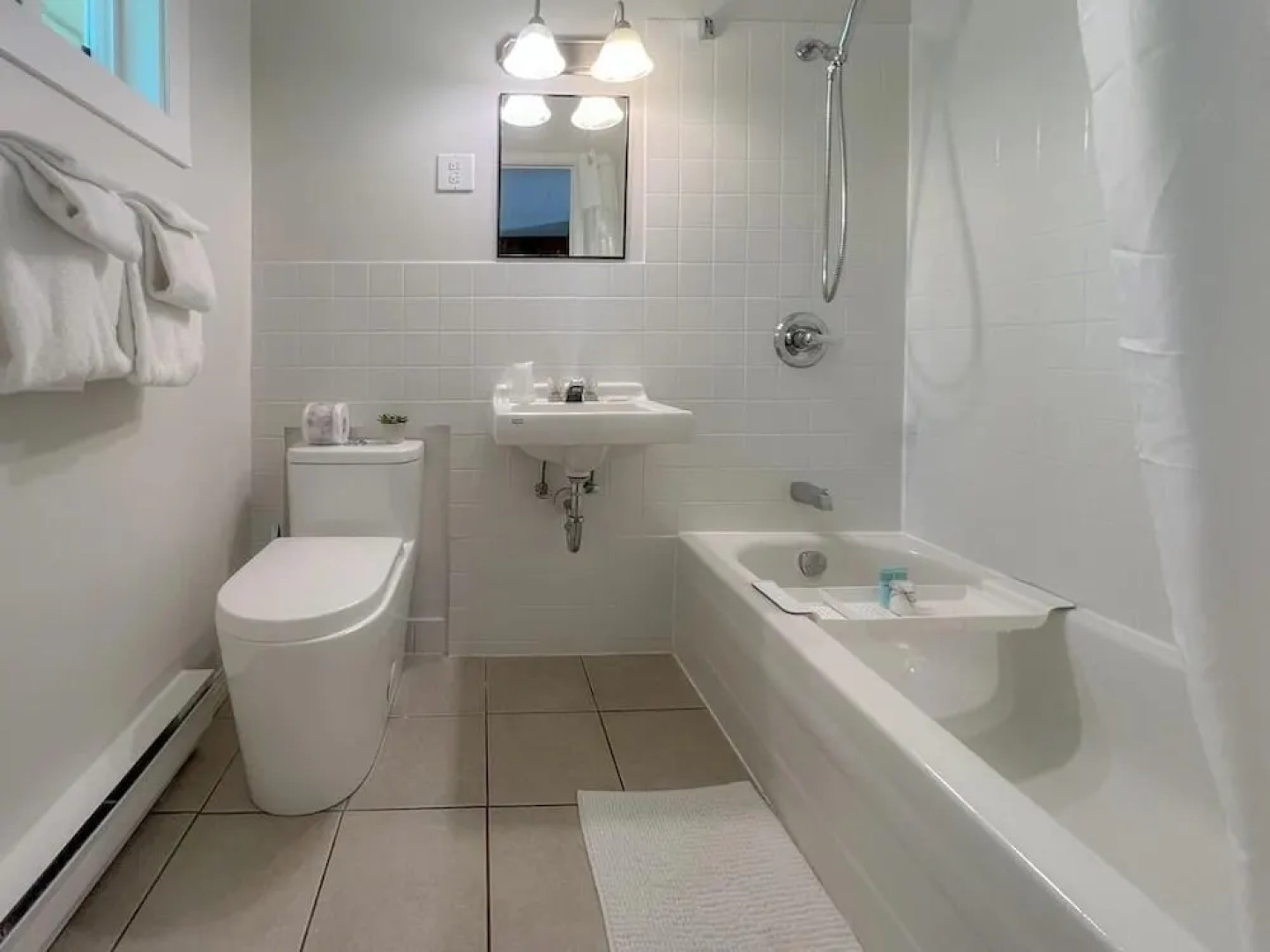 Barefoot Villas Room 4 Cedar