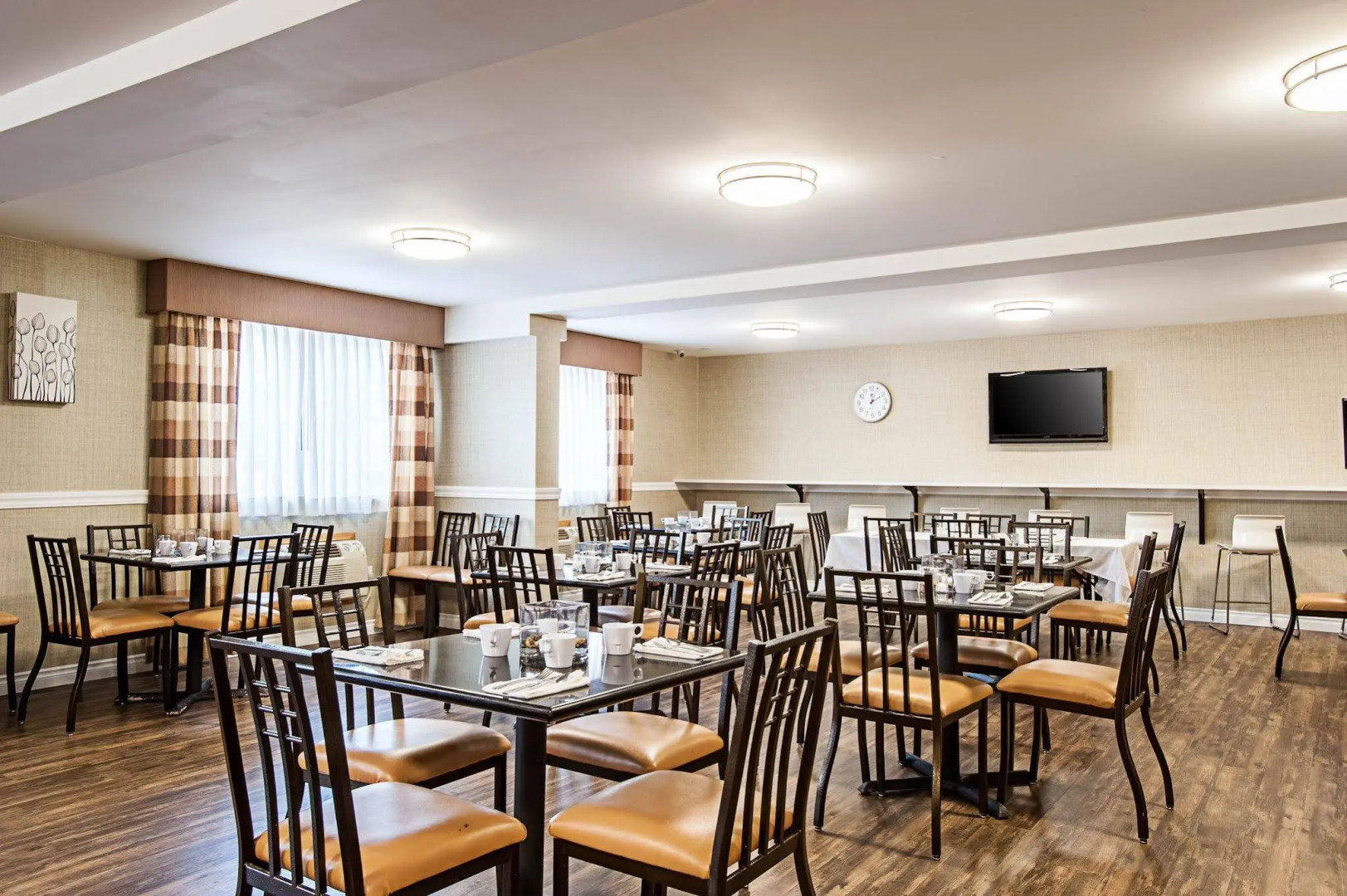 Quality Inn & Suites Kenedy - Karnes City