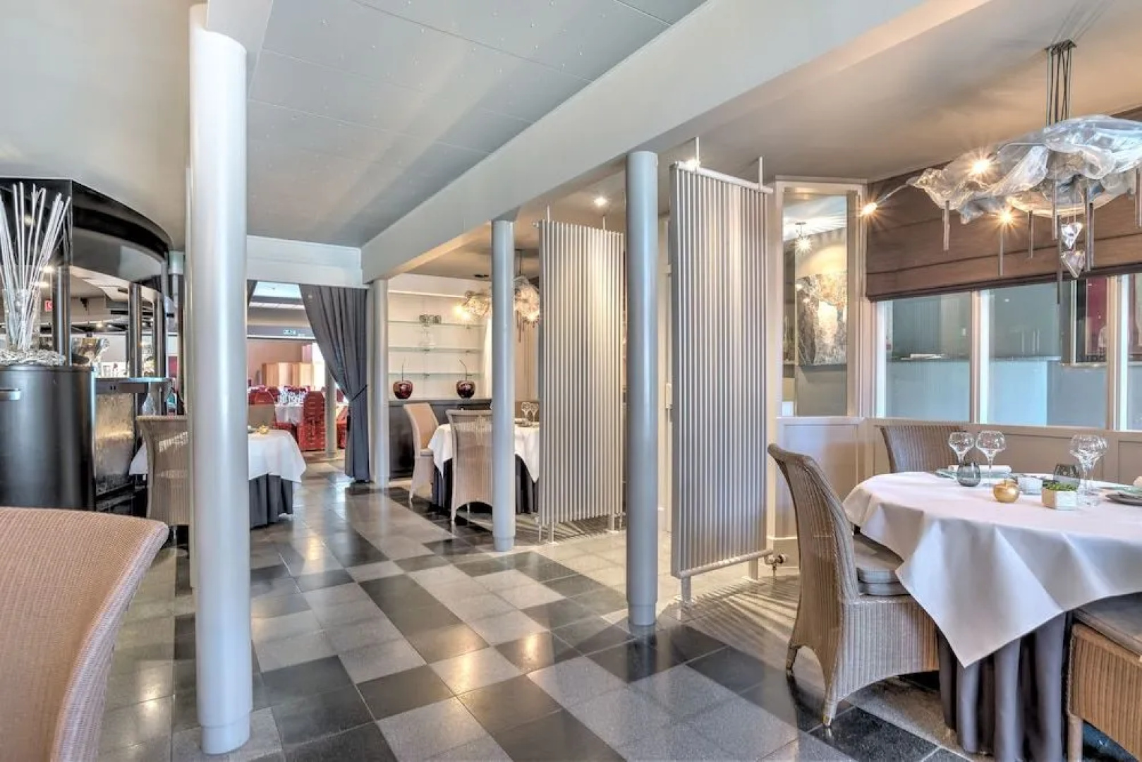 RAVEL Hotel Cyrano