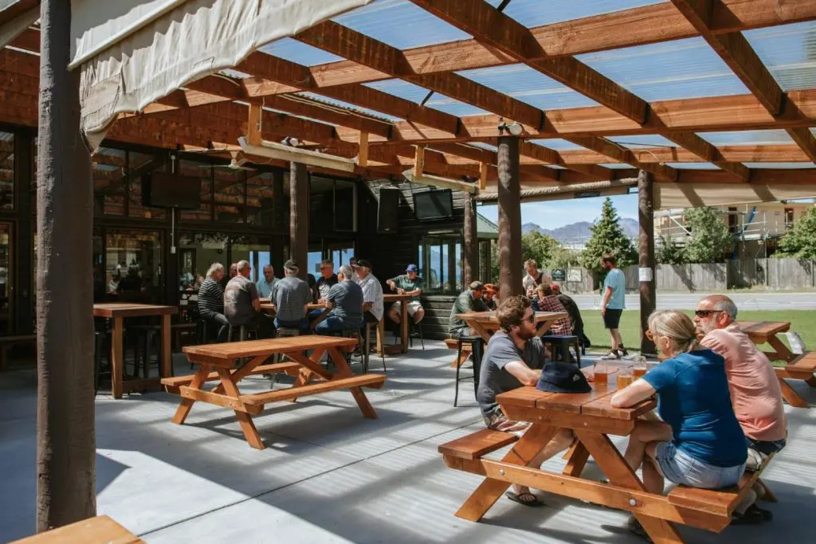Lake Hawea Hotel