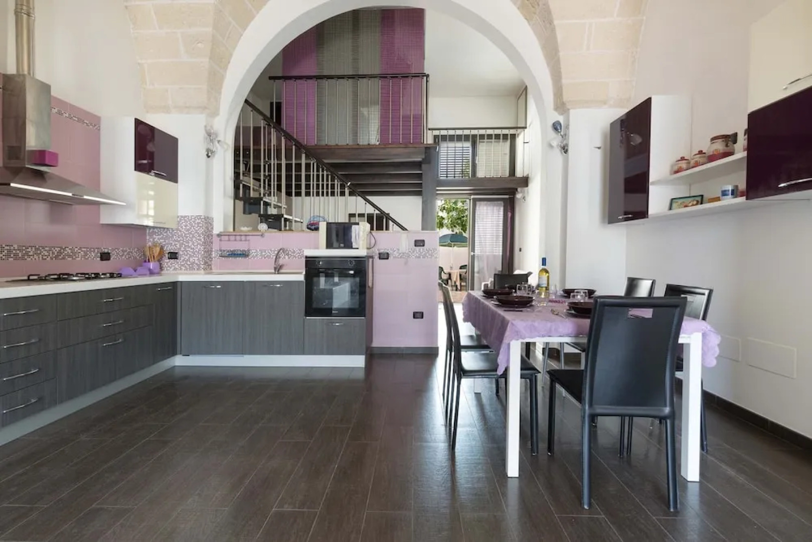 2094 La Dolce Vita Suite