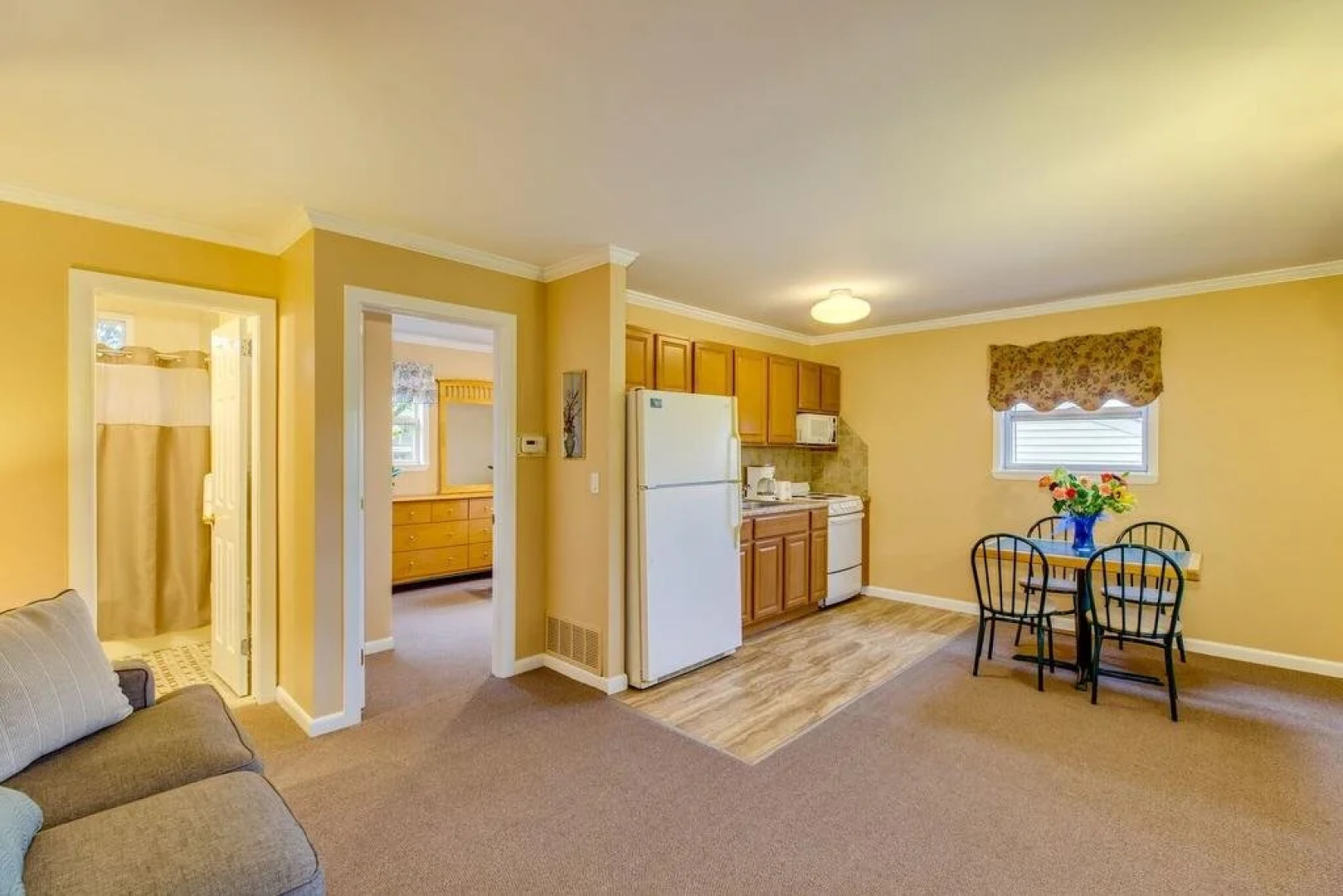 Colonial Shores Resort