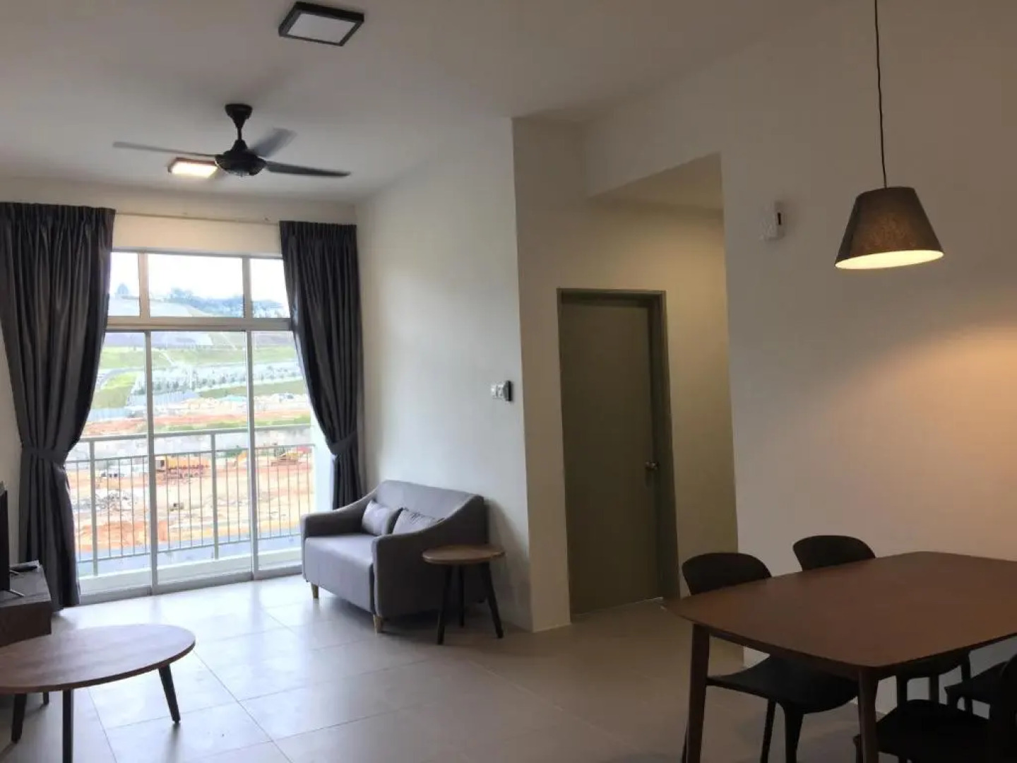 Cameron 2Room Square @Golden Hill