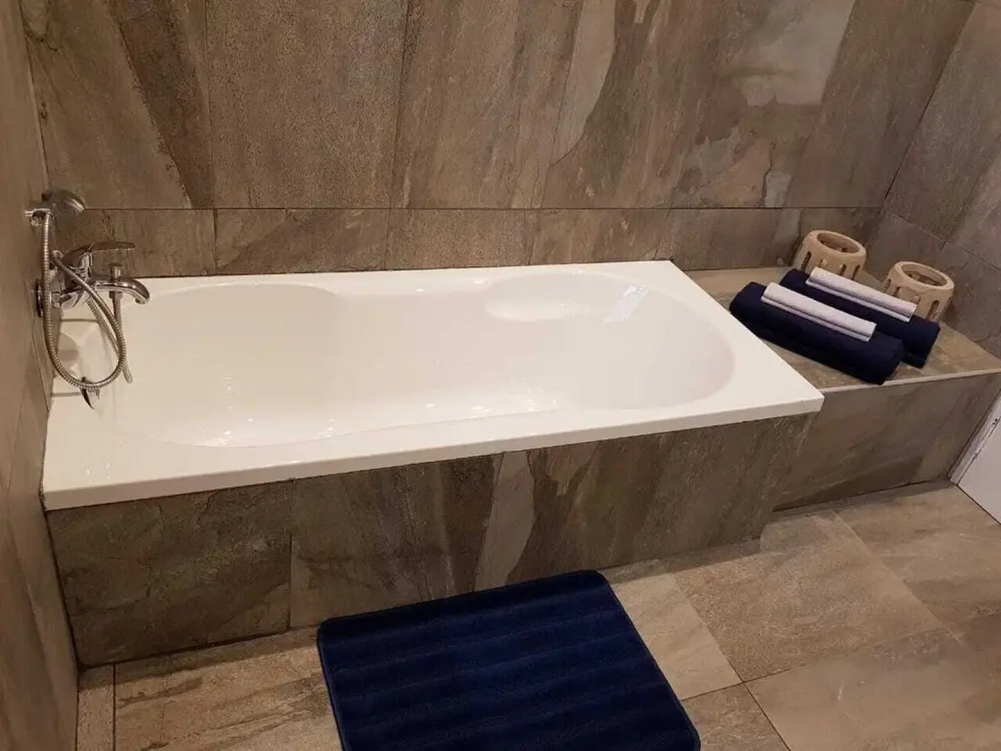 River Rock Guesthouse