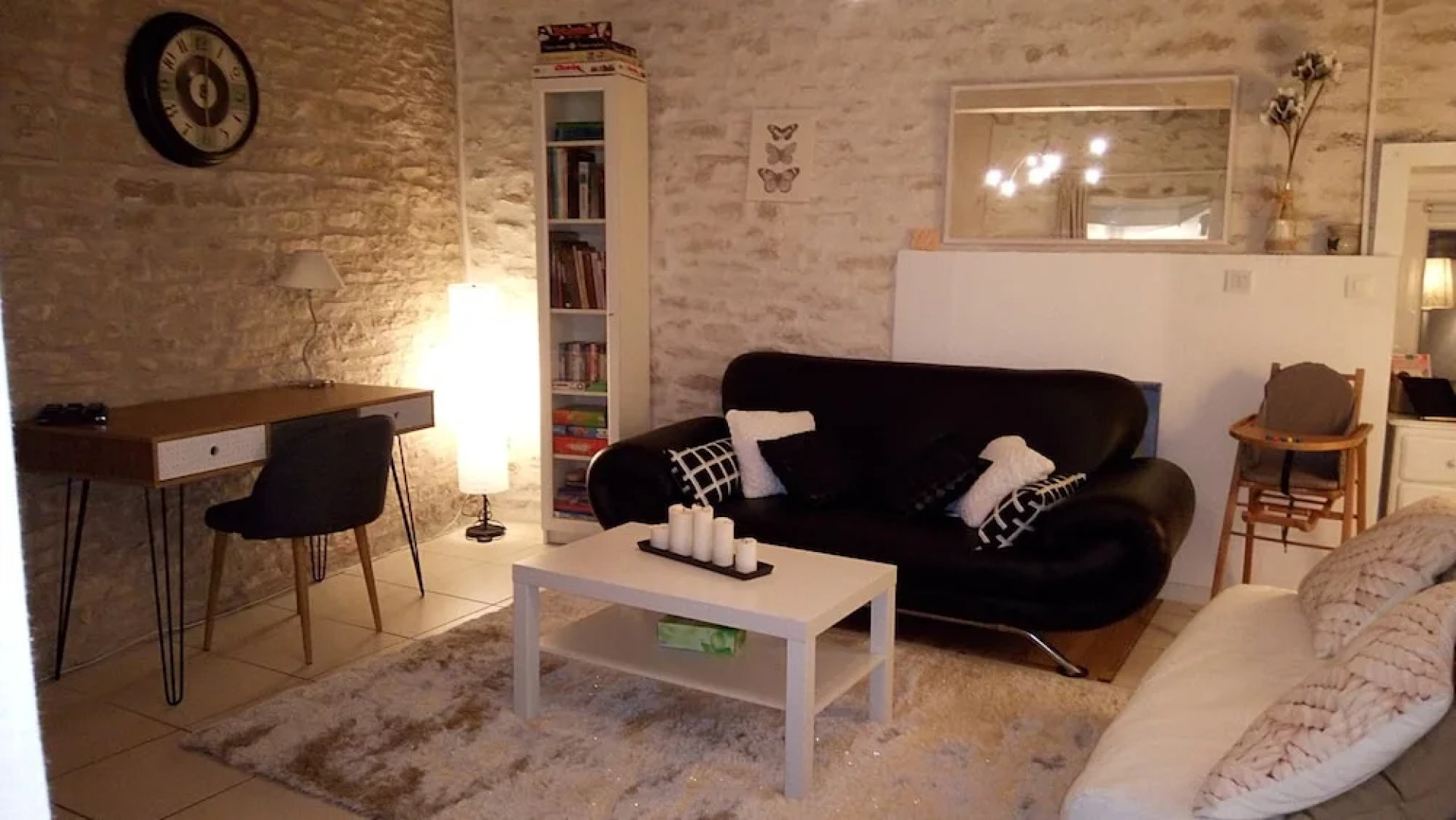 Holiday home Aqueducienne