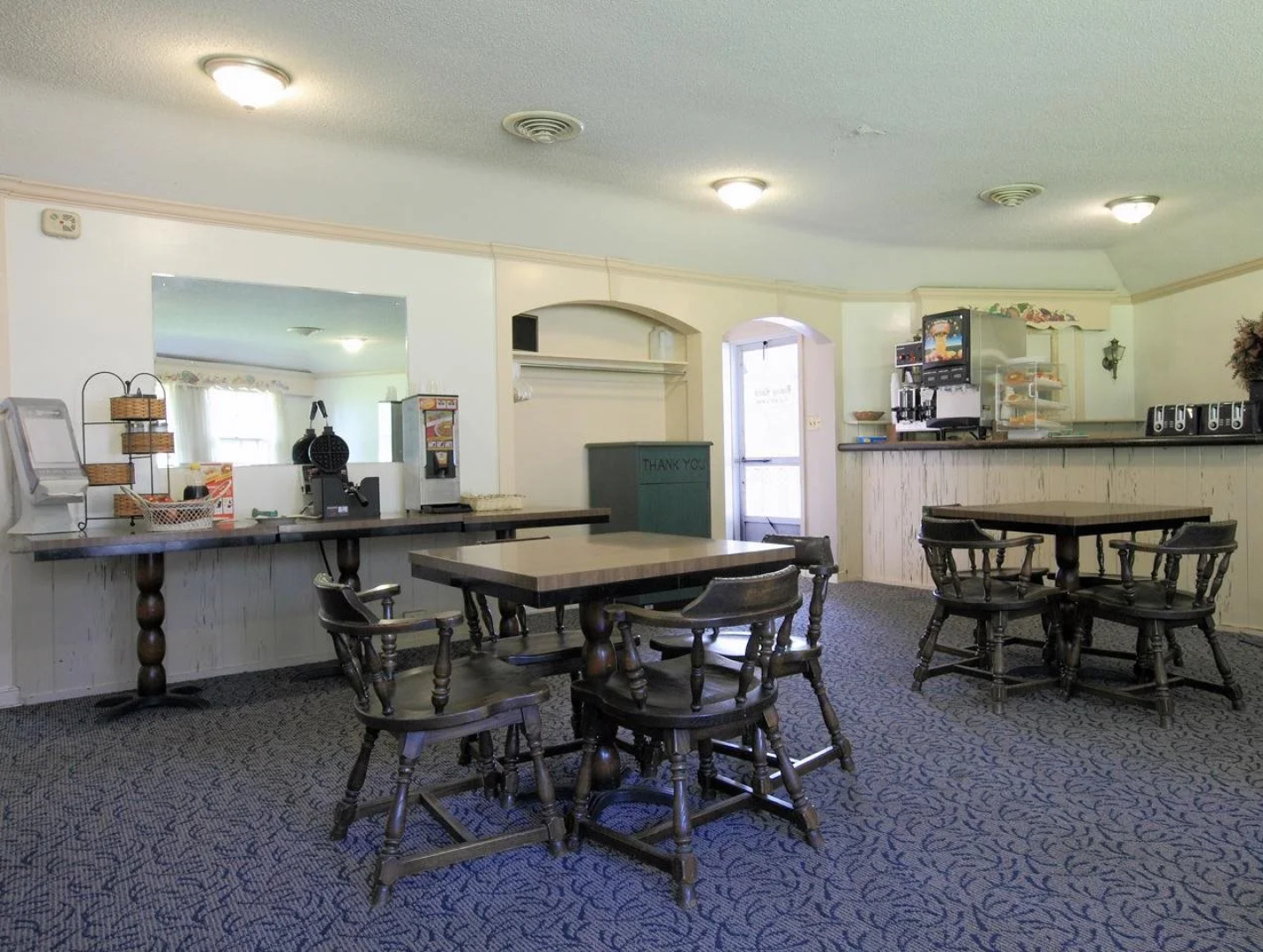 Americas Best Value Inn Jamestown