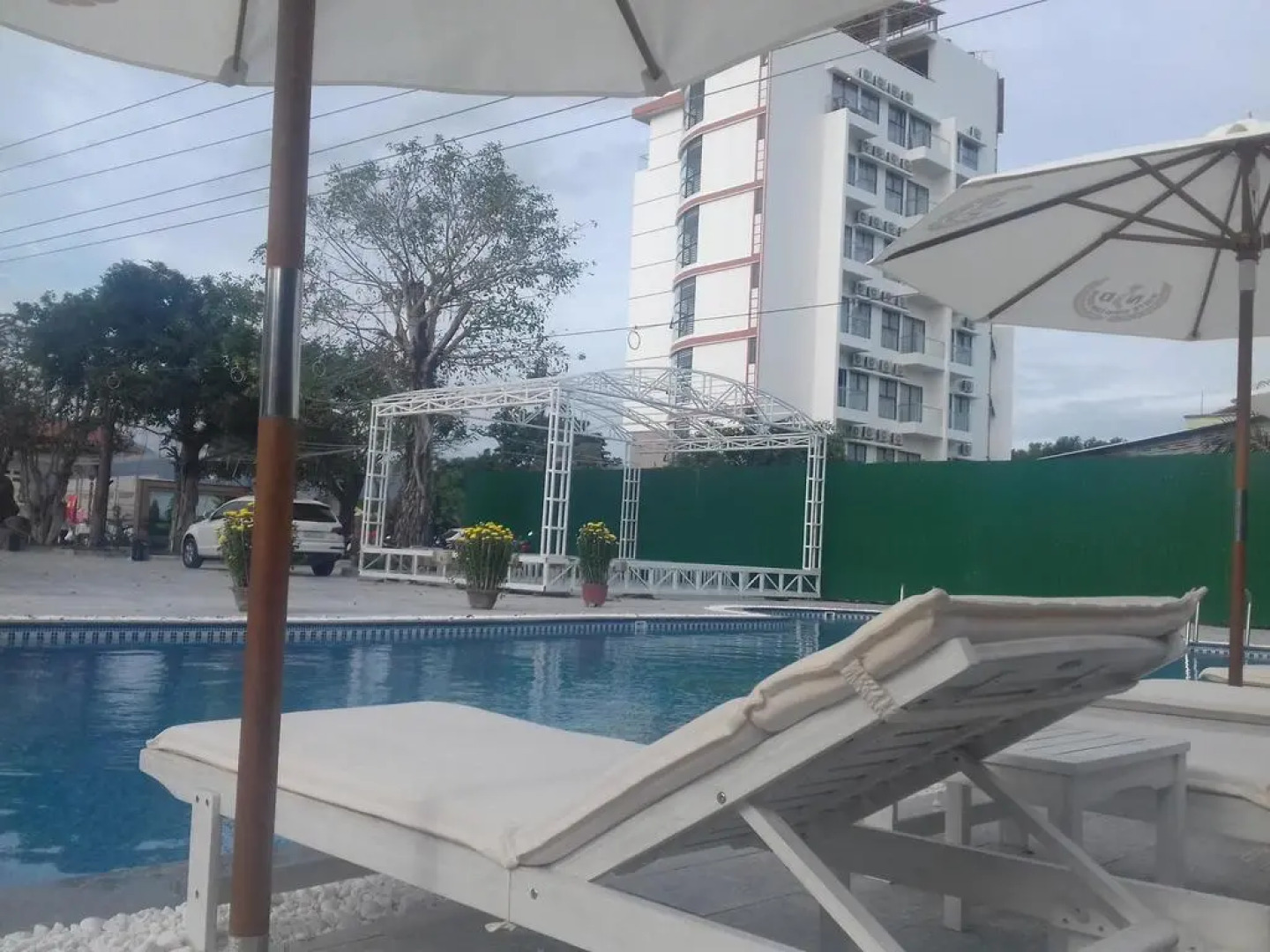 White Sand Cam Ranh Hotel