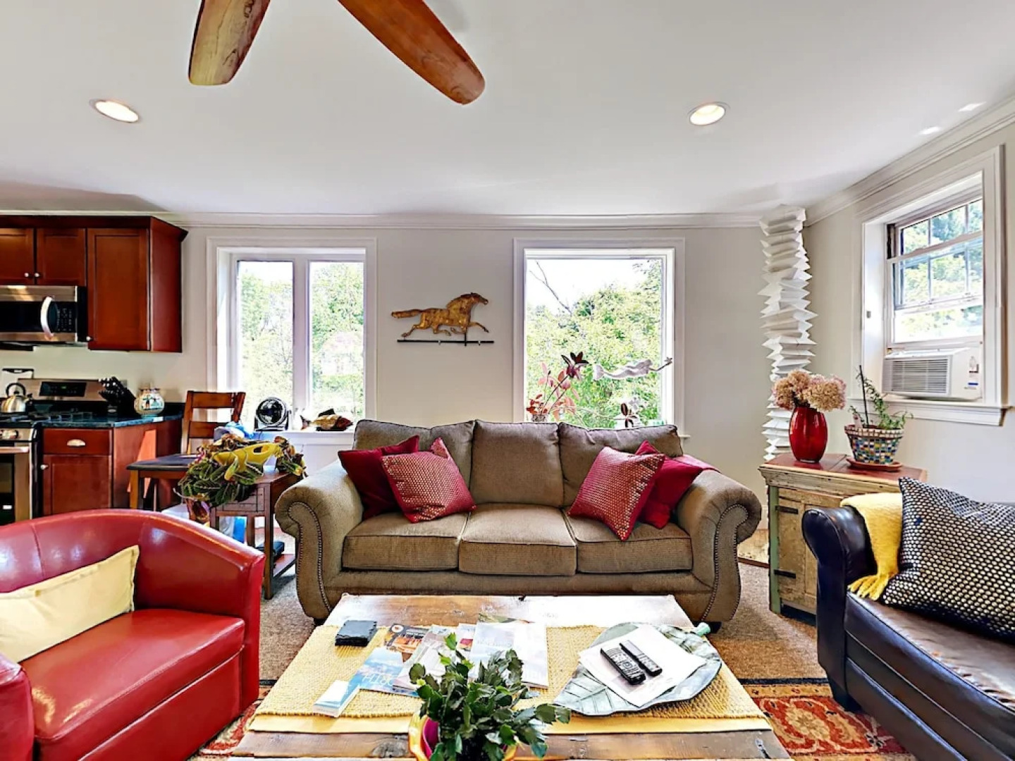 10 Ocean Street Cottage - 1 Br cottage by RedAwning