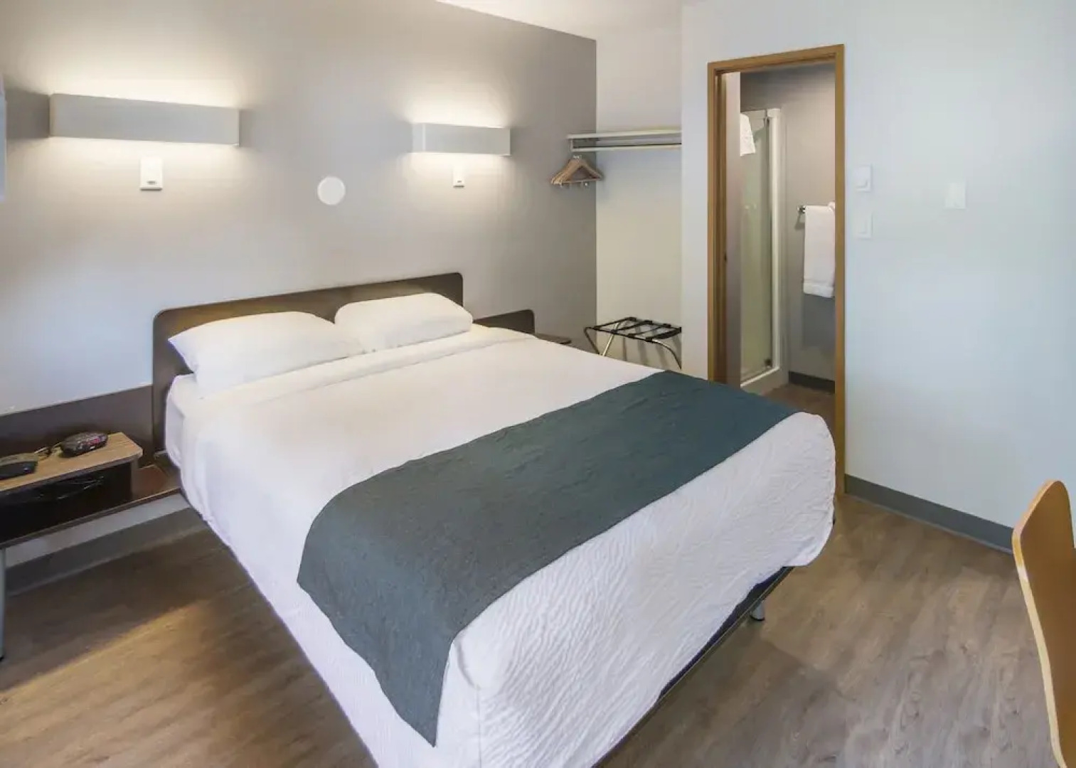 Motel 6 Saanichton, BC - Victoria Airport