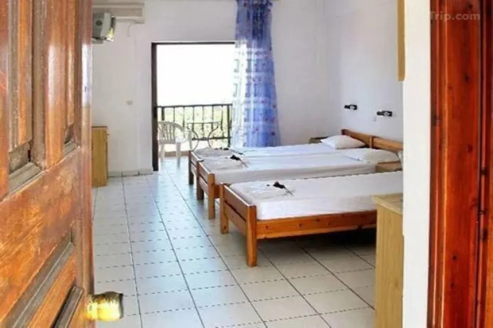 Skentos Hotel