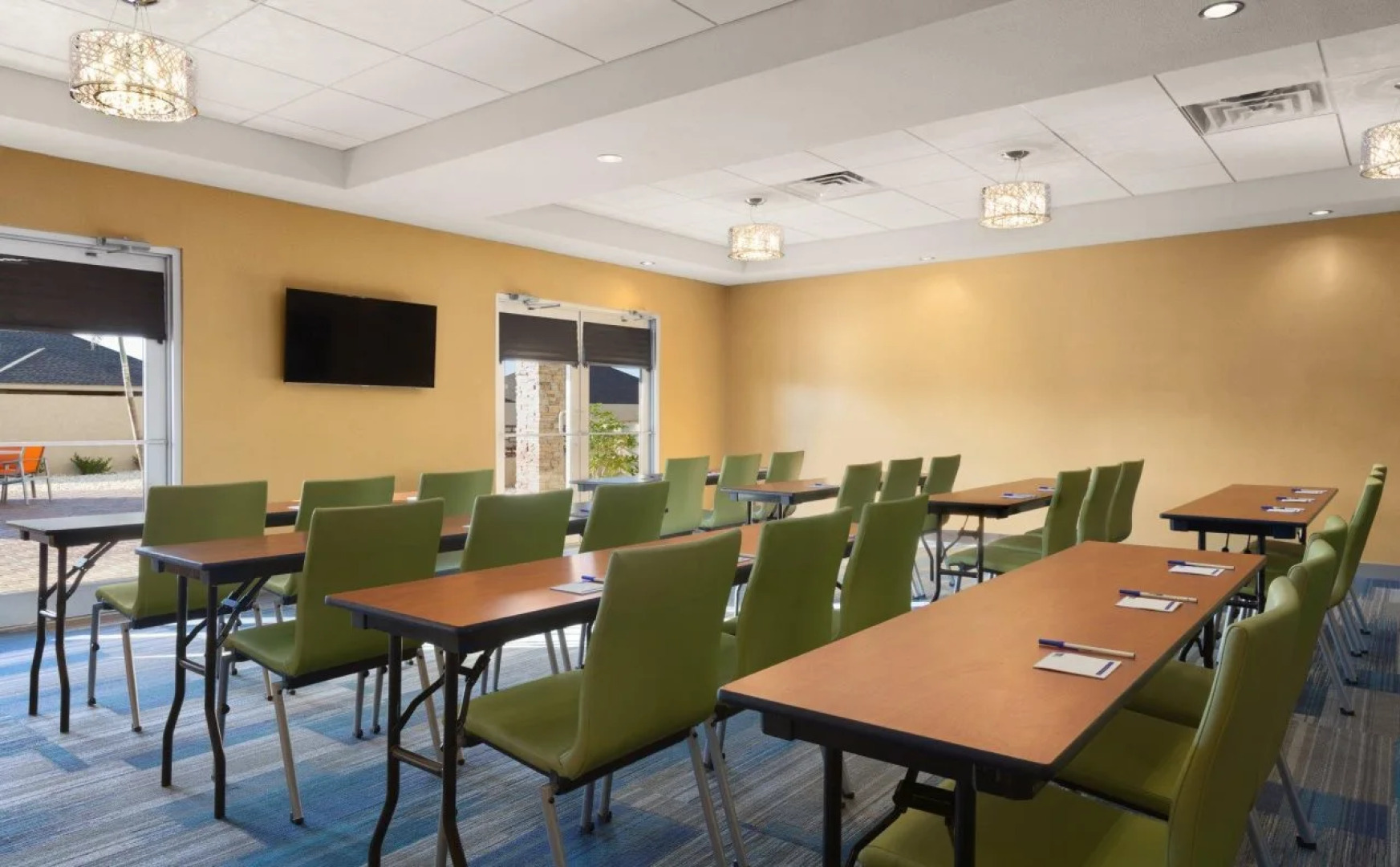 Holiday Inn Express & Suites Edinburg- Mcallen Area