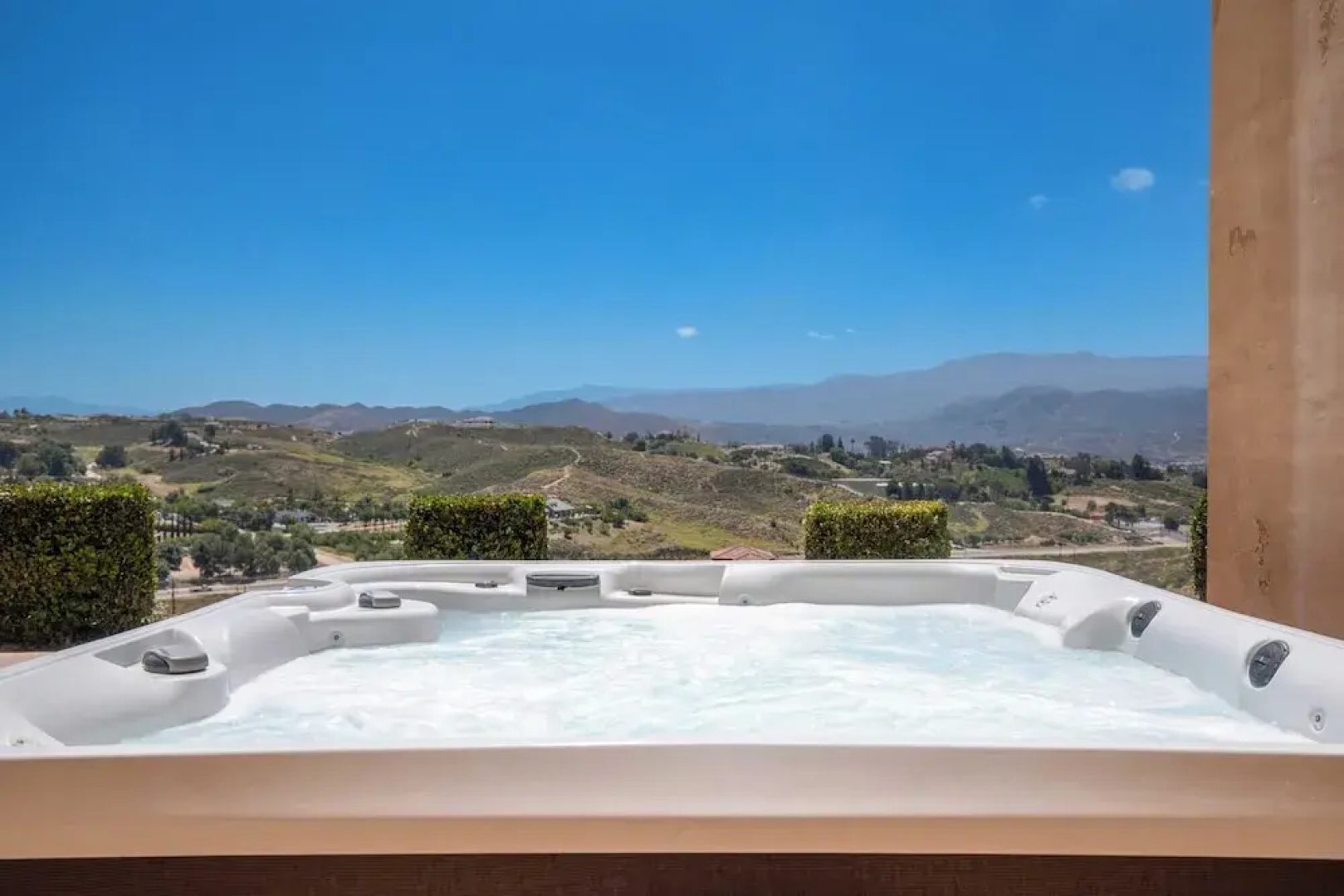 Palazzo Del Sol By Avantstay Breathtaking Home w/ Mountain Views & Hot Tub