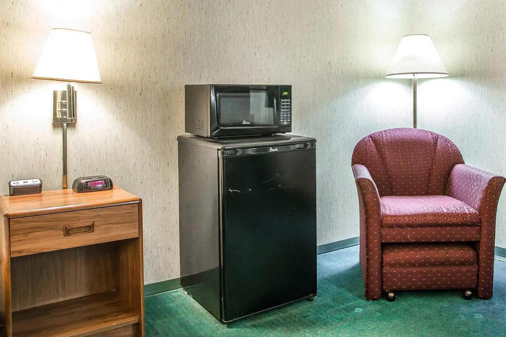 Econo Lodge Wausau - Rothschild