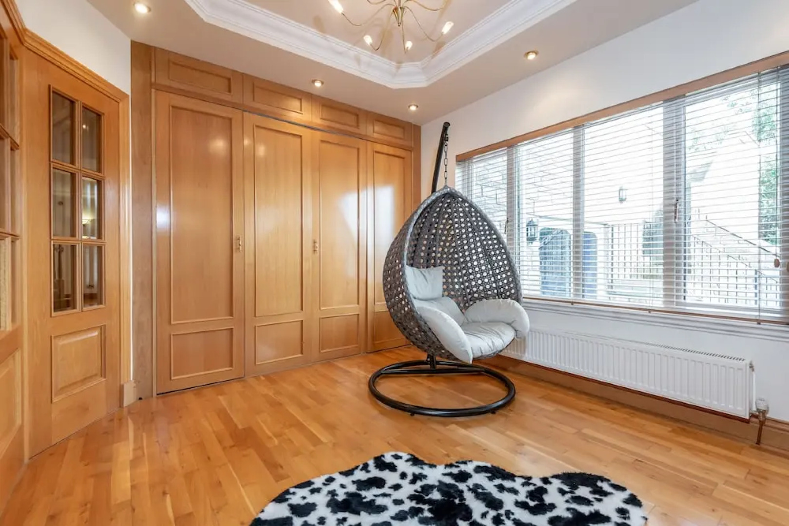 Luxury 6 Bed House With Pool