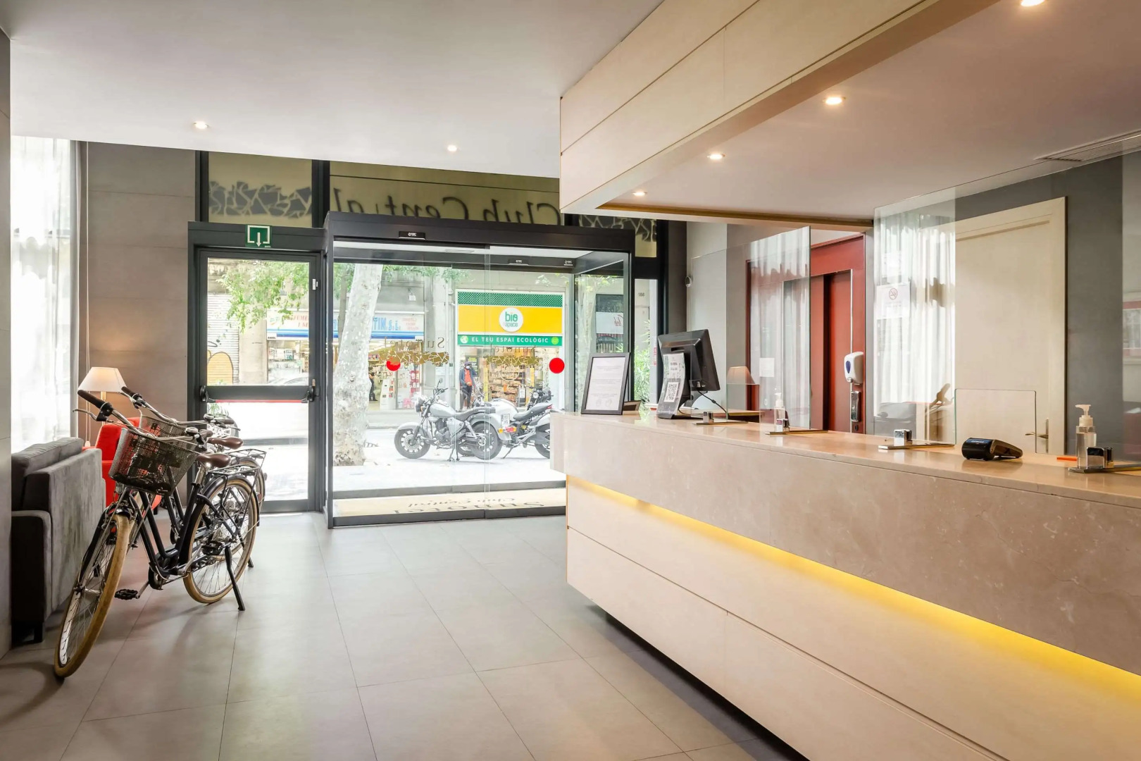 Petit Palace Trencadis