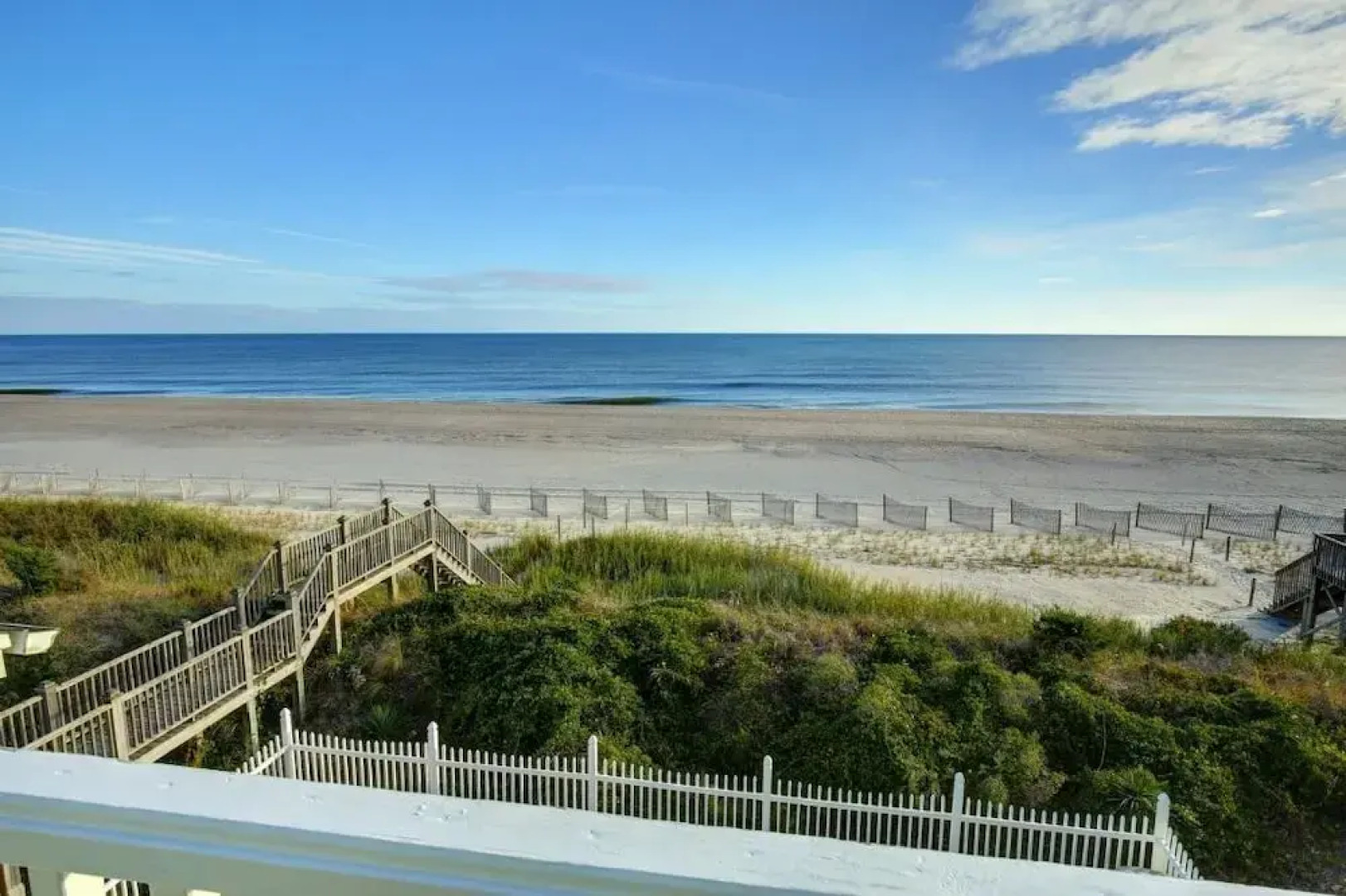 Sweet Dreams Private  4 Bedroom Home by RedAwning