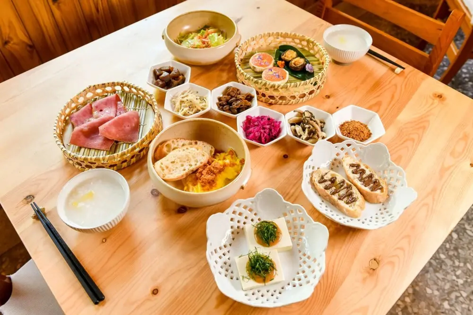 Chanshuo Forestville