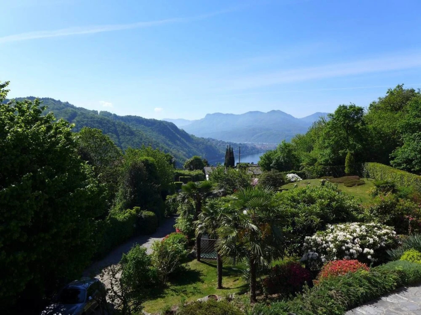 Stunning 4 bed Villa With Private Pool, Bbq, Wifi, Lake Views, Walking Distance to Restaurant