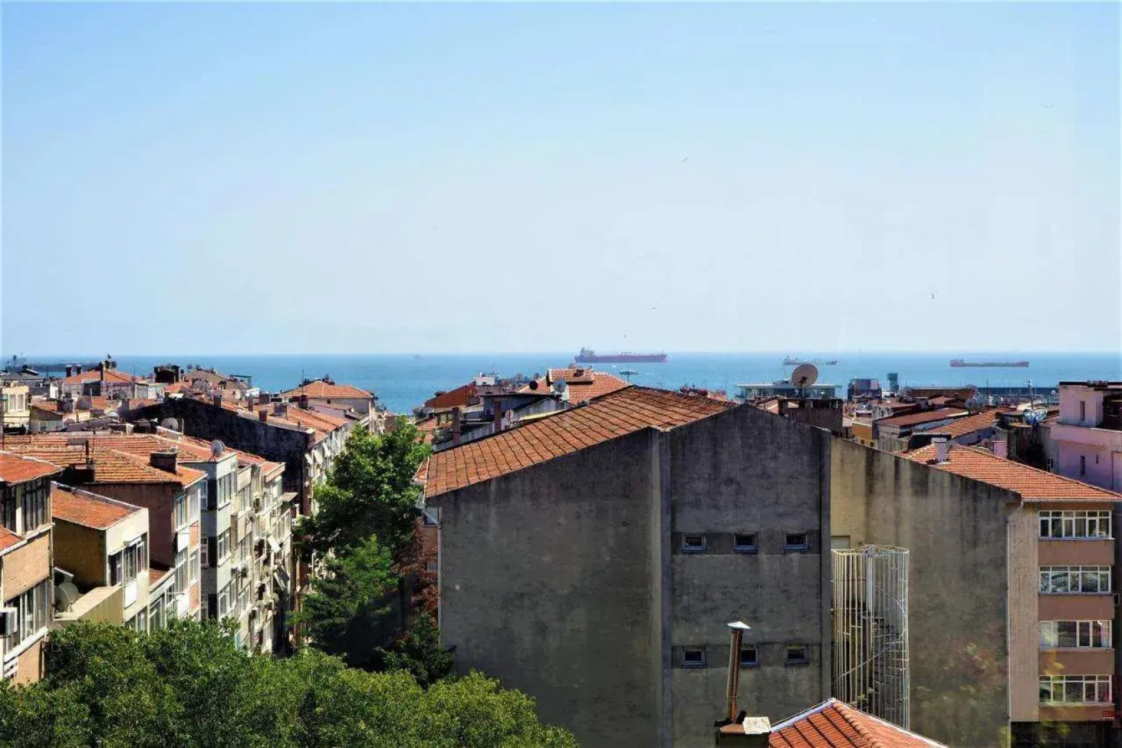 Naila Hotel