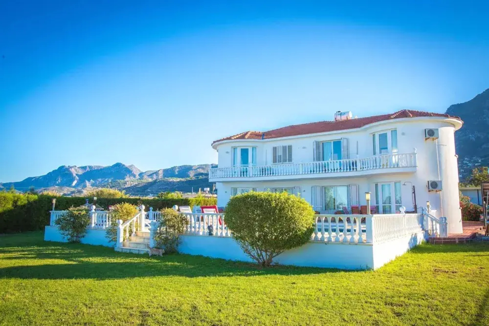 Villa - Sleeps 14 - Private Pool - Cinema Room