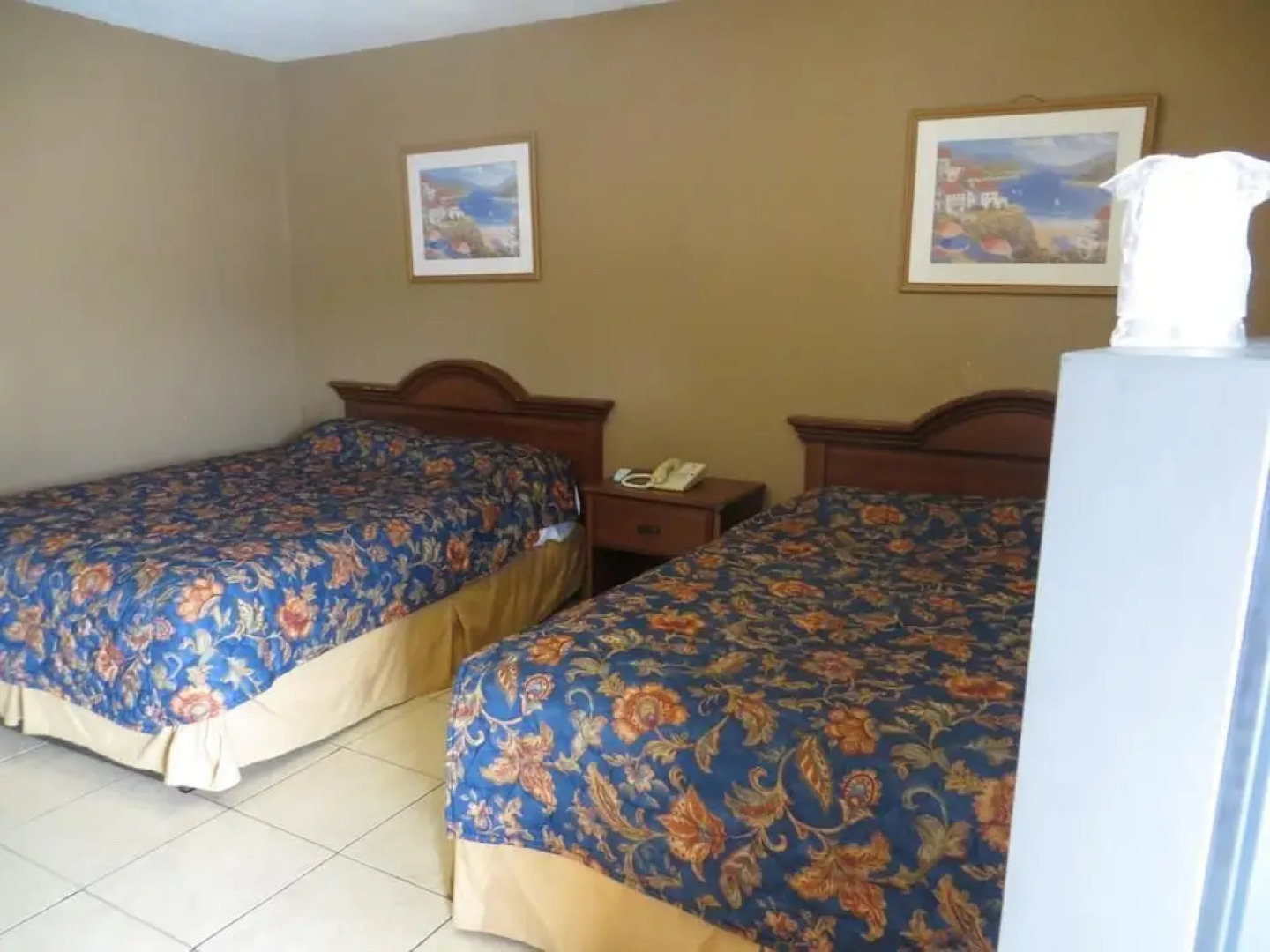 Travel Inn & Suites