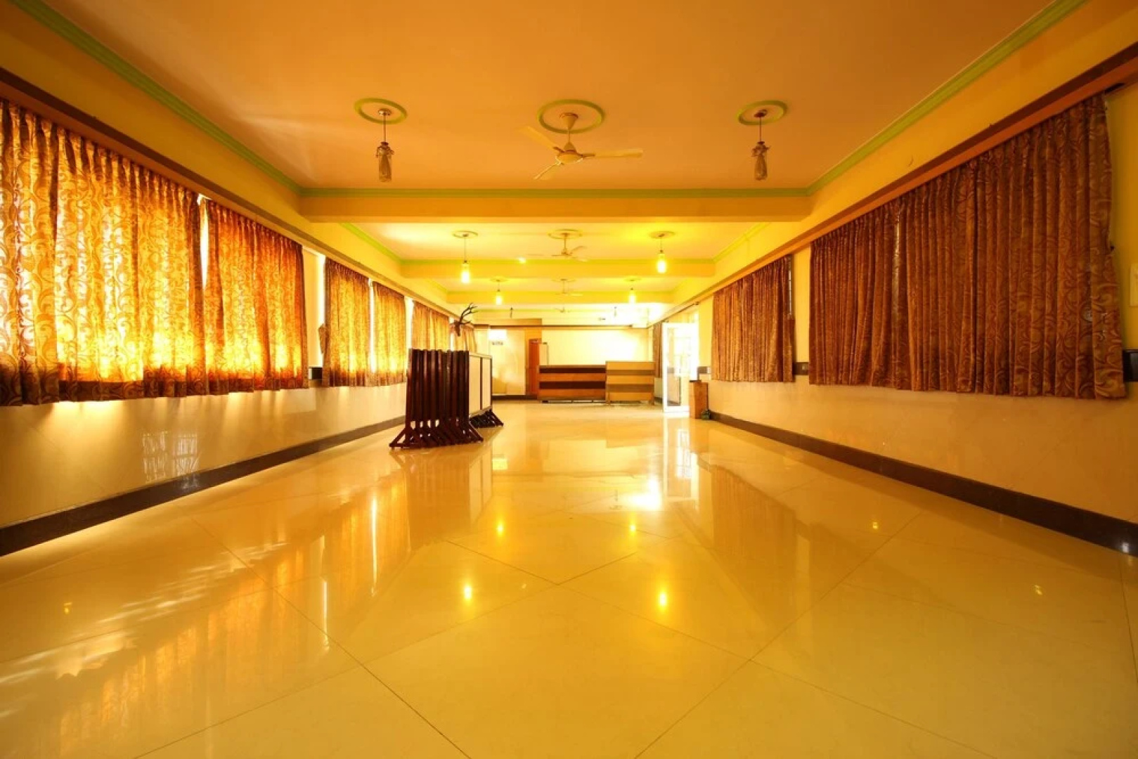OYO 7096 Elite INN