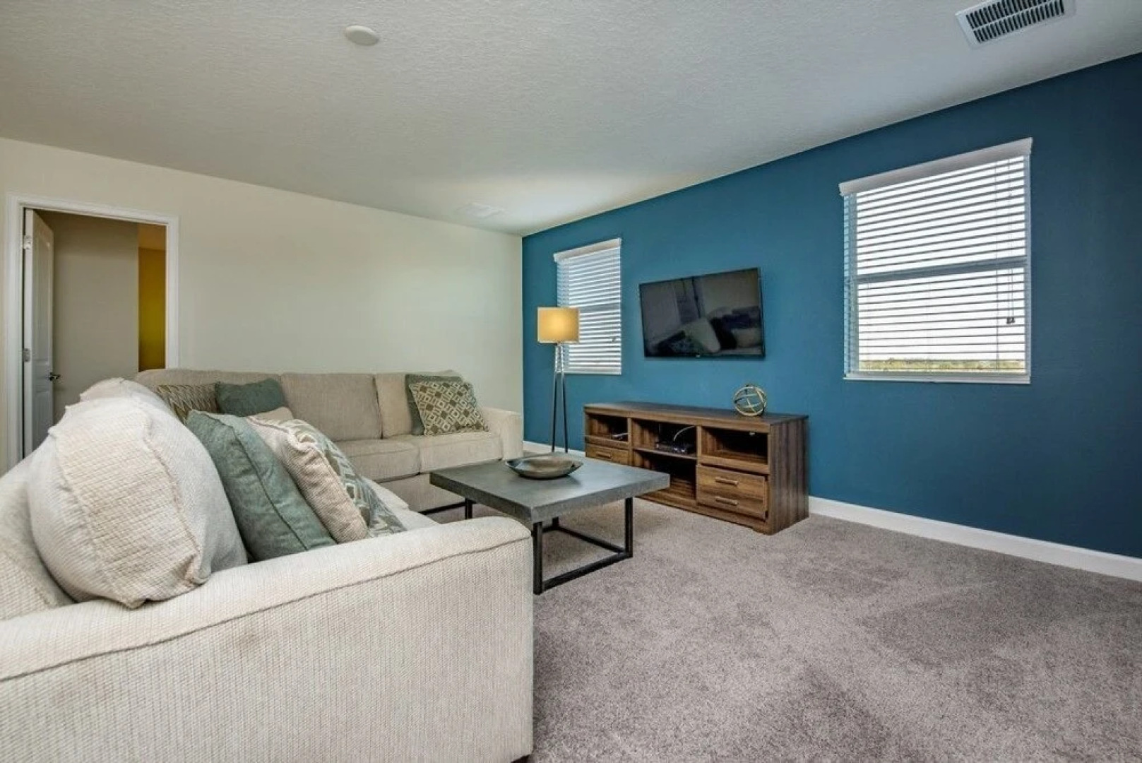 Amazing House! - Champions Gate - 1517MB