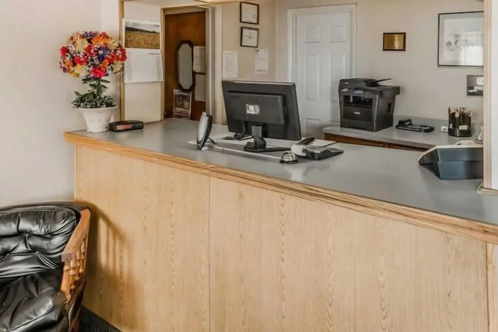 Horseshoe Curve Lodge