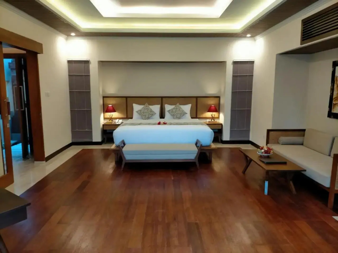 The Grand Villandra Resort